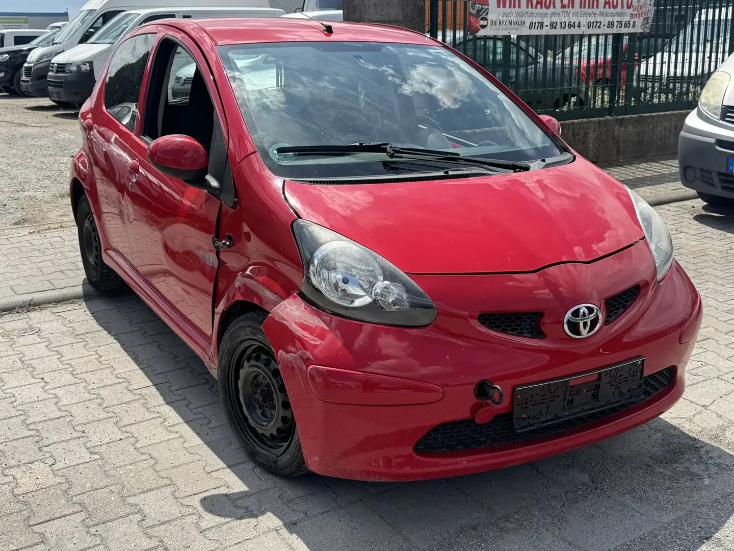 Toyota Aygo Cool   Unfall   Klima Rouge - 1