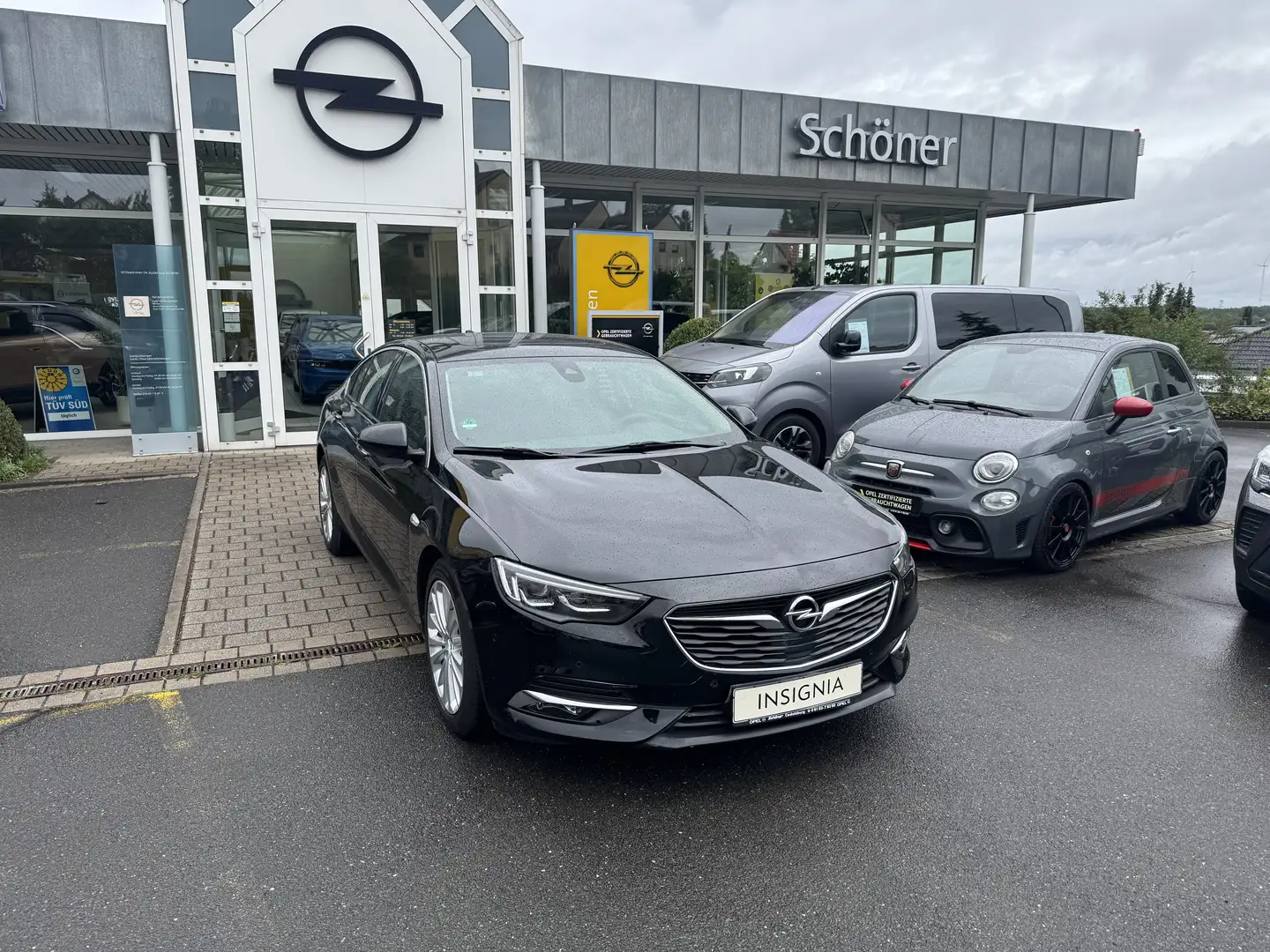 Opel Insignia Innovation 4x4 Czarny - 1