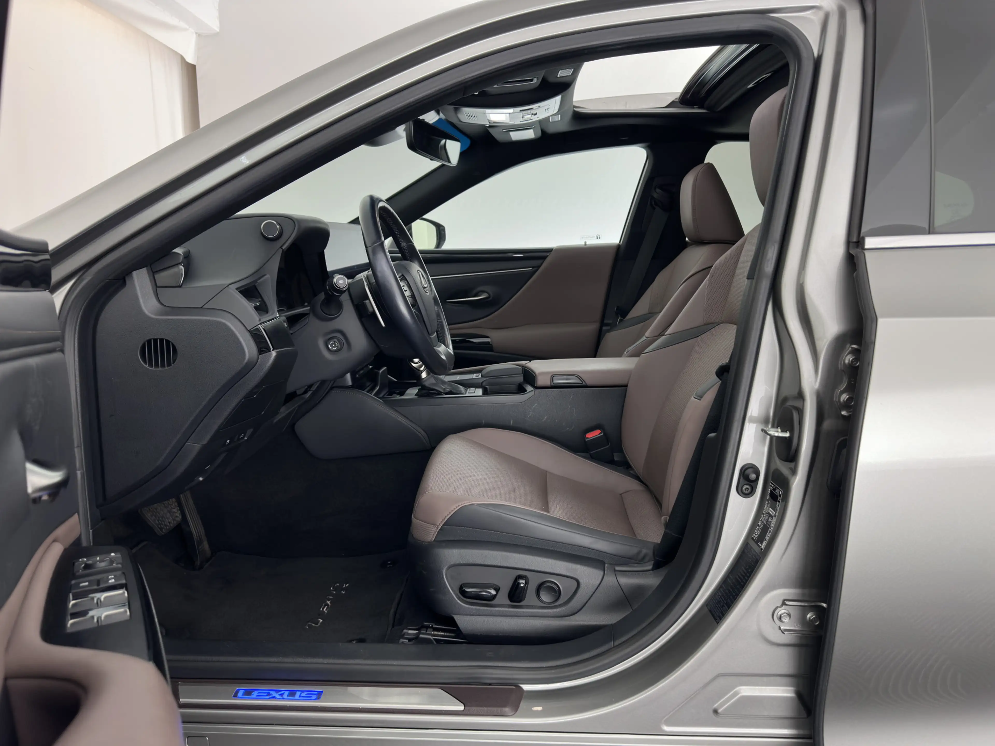 Lexus ES 300 300h Business Line (INCL-BTW) Aut. *PANO | LEATHER — photo 10