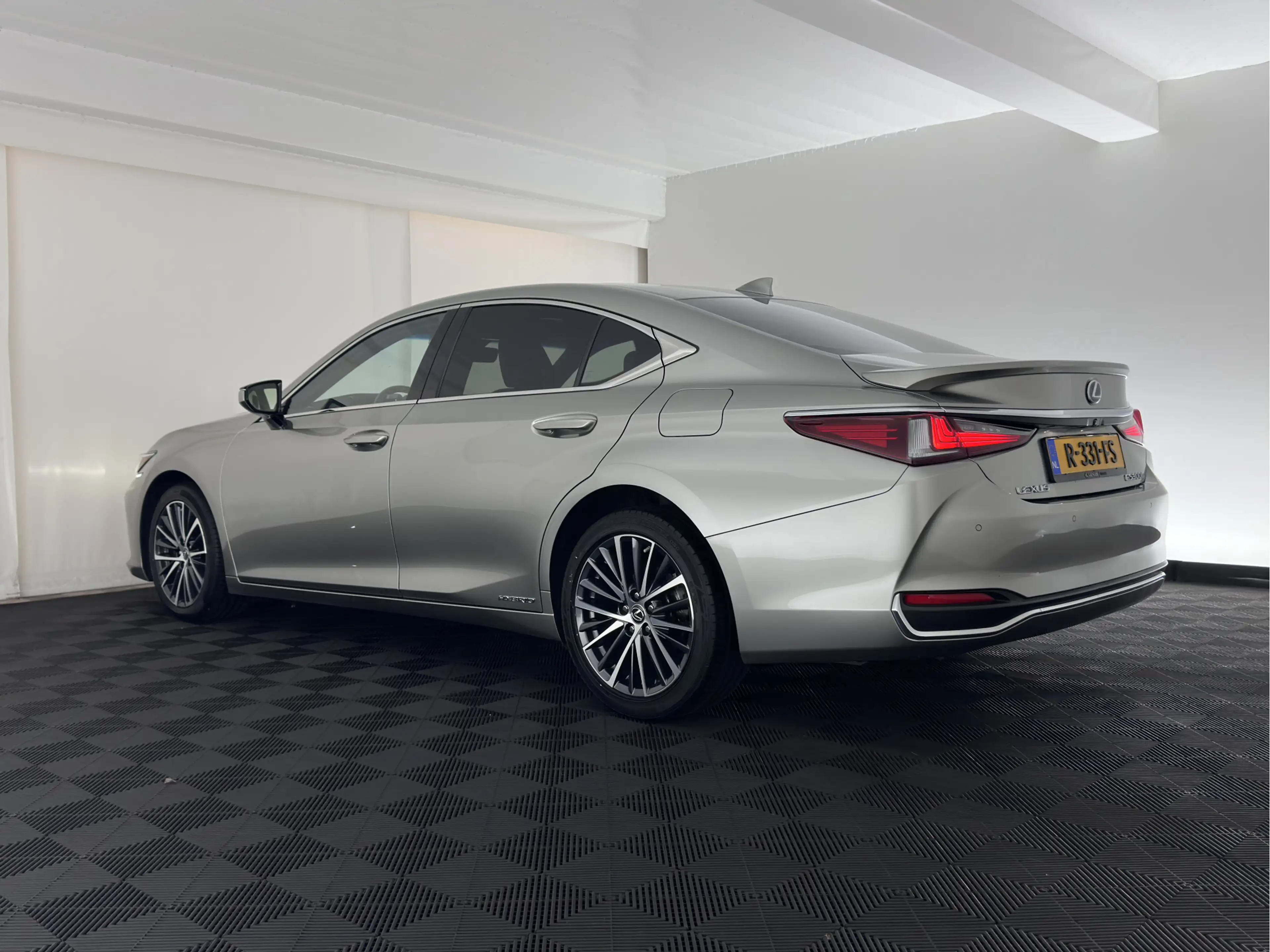 Lexus ES 300 300h Business Line (INCL-BTW) Aut. *PANO | LEATHER — photo 4