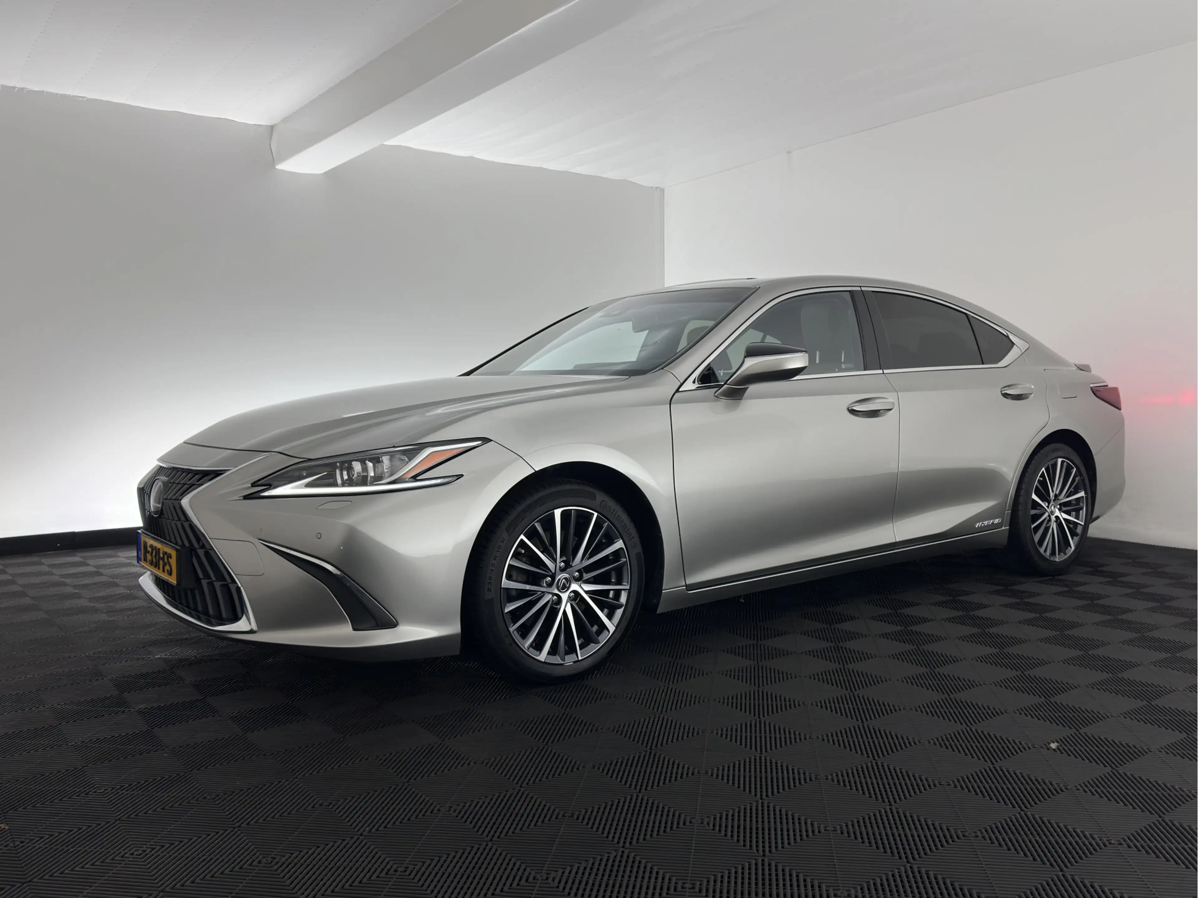 Lexus ES 300 300h Business Line (INCL-BTW) Aut. *PANO | LEATHER — photo 3