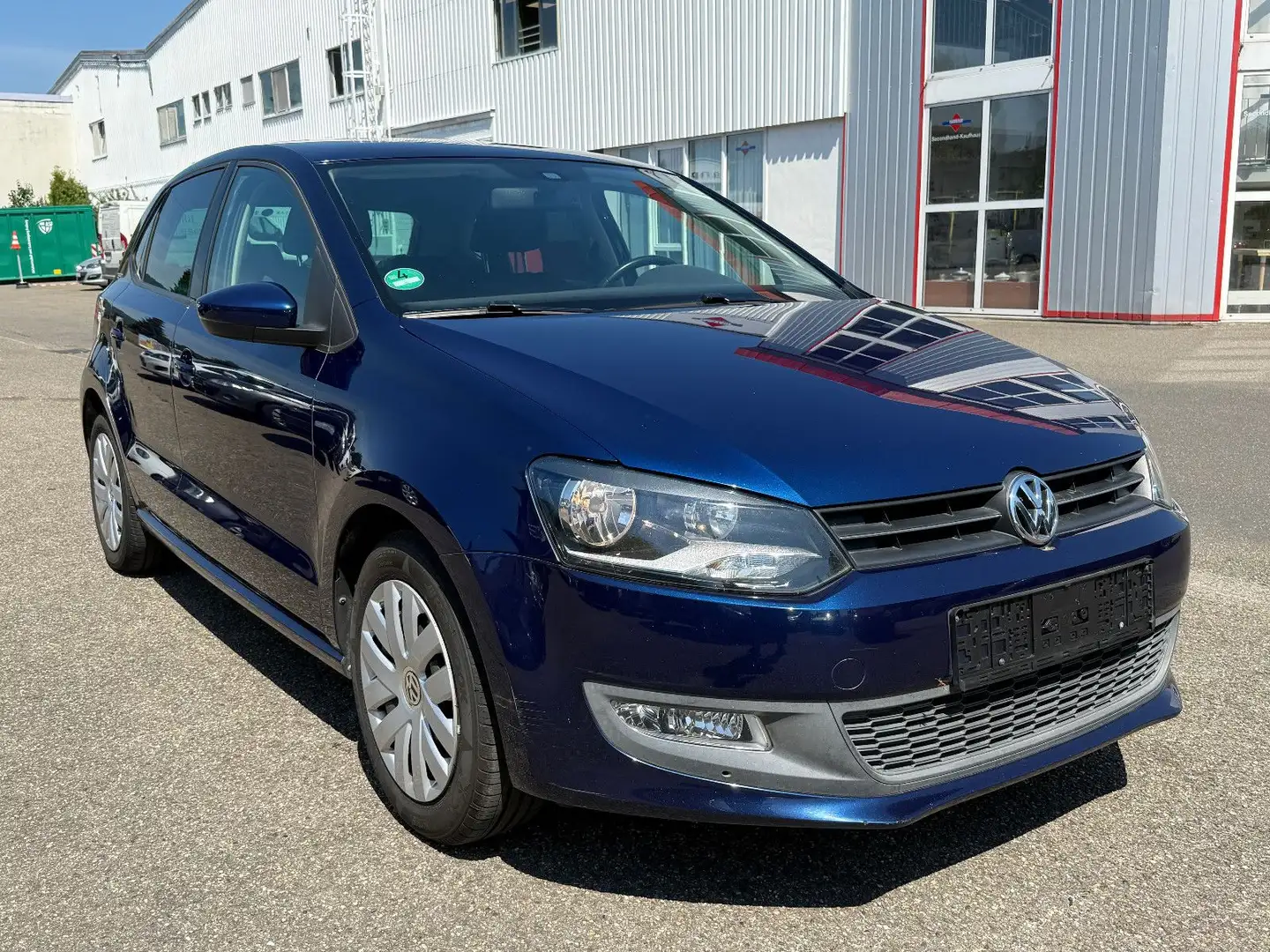 Volkswagen Polo V Team 1,4L 86PS Klima Sitzheizung Tempomat Blau - 1