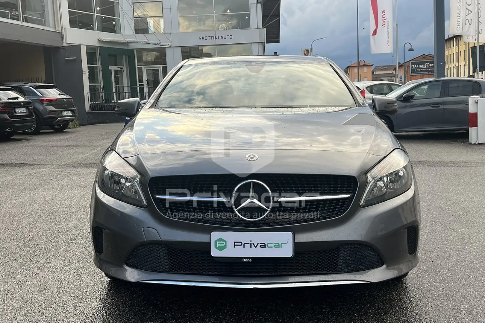 Mercedes-Benz A 160 A 160 d Automatic Executive Silber - 2