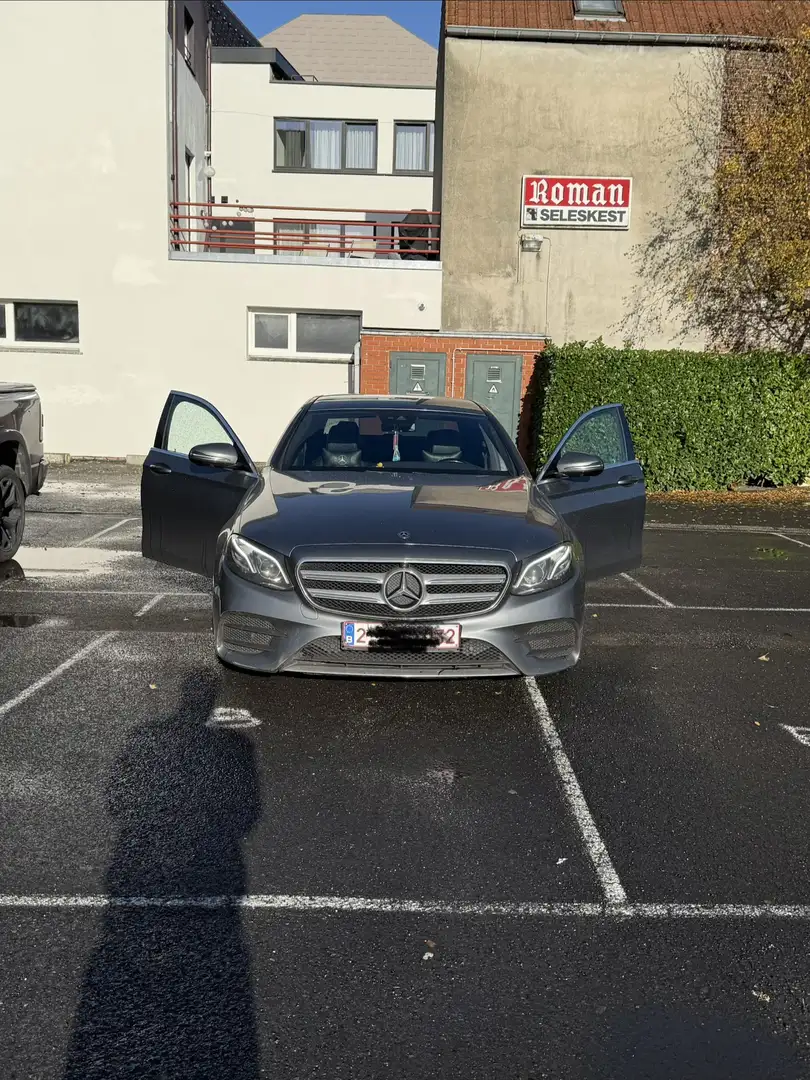Mercedes-Benz E 220 d 9G-TRONIC AMG Line - 1