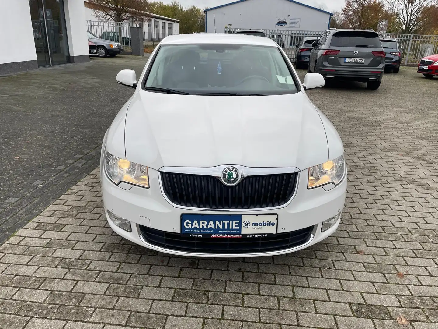 Skoda Superb Ambition Weiß - 2
