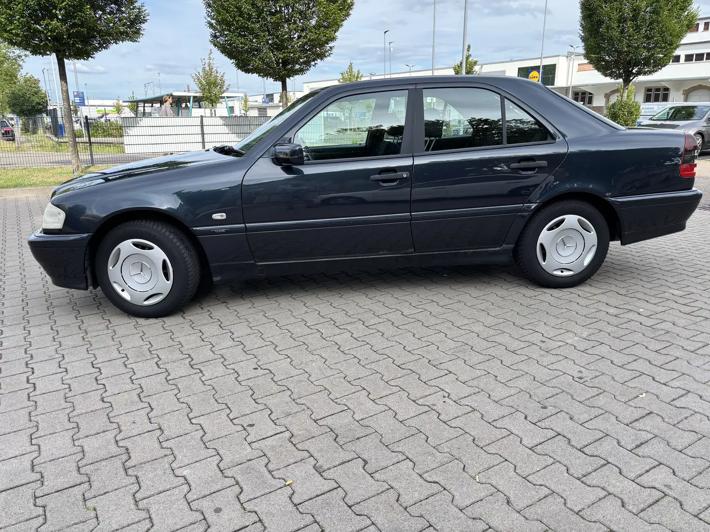Mercedes-Benz C 180 Classic, (EZ 02/98)-Klima-TÜV 05/27-127000km - 1