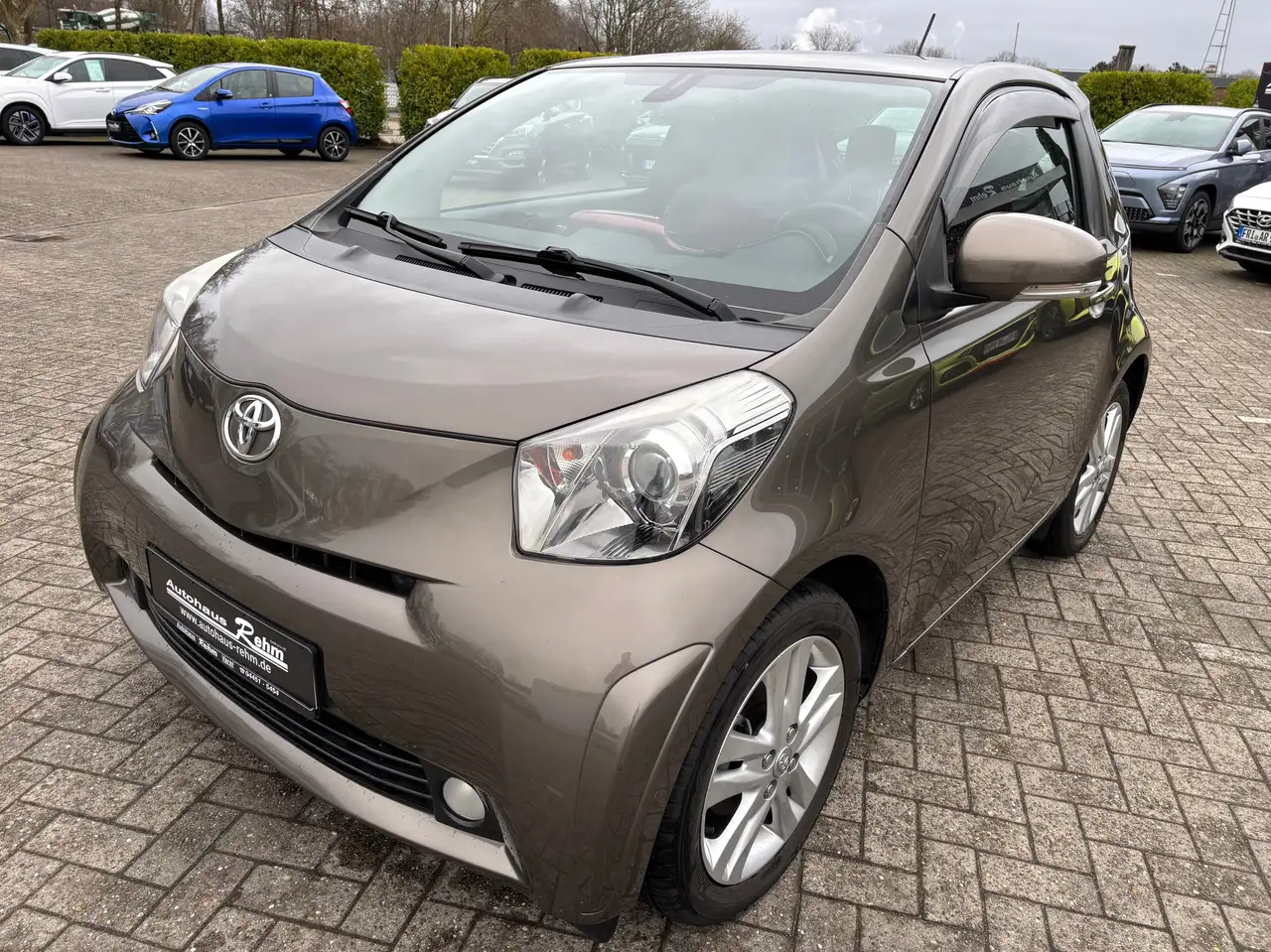 Toyota iQ