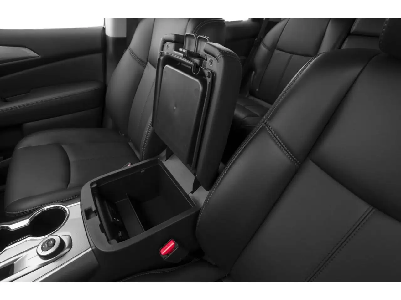 Nissan Pathfinder photo Nissan Pathfinder
