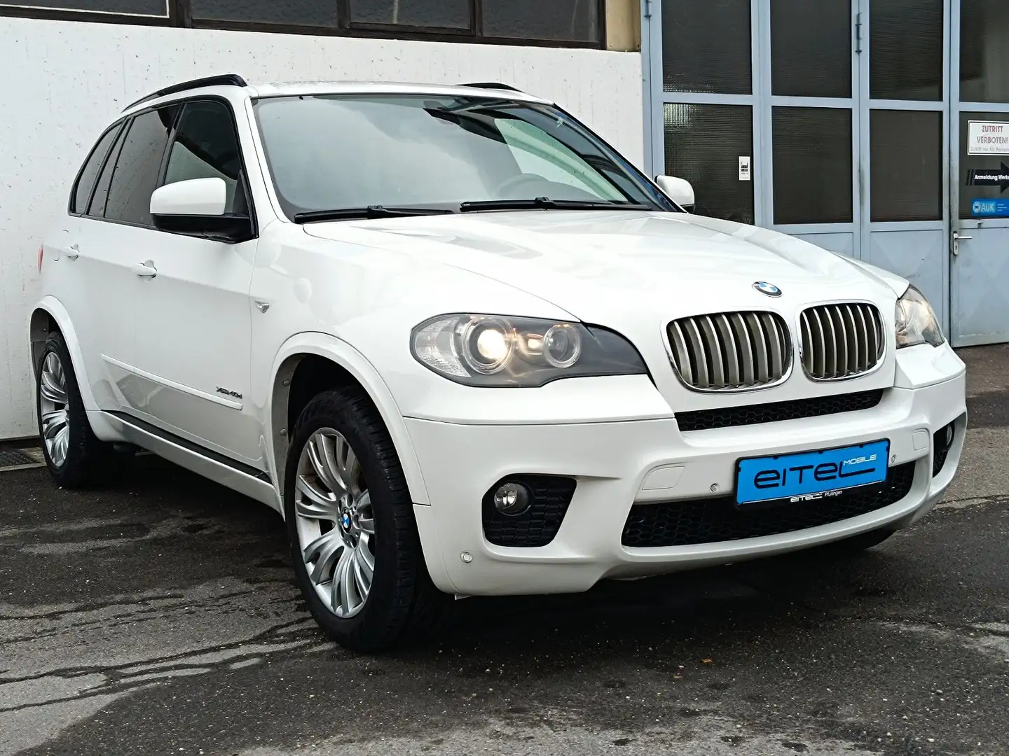BMW X5 xDrive40d M Sport 7 Sitzer Leder Navi PDC Weiß - 2