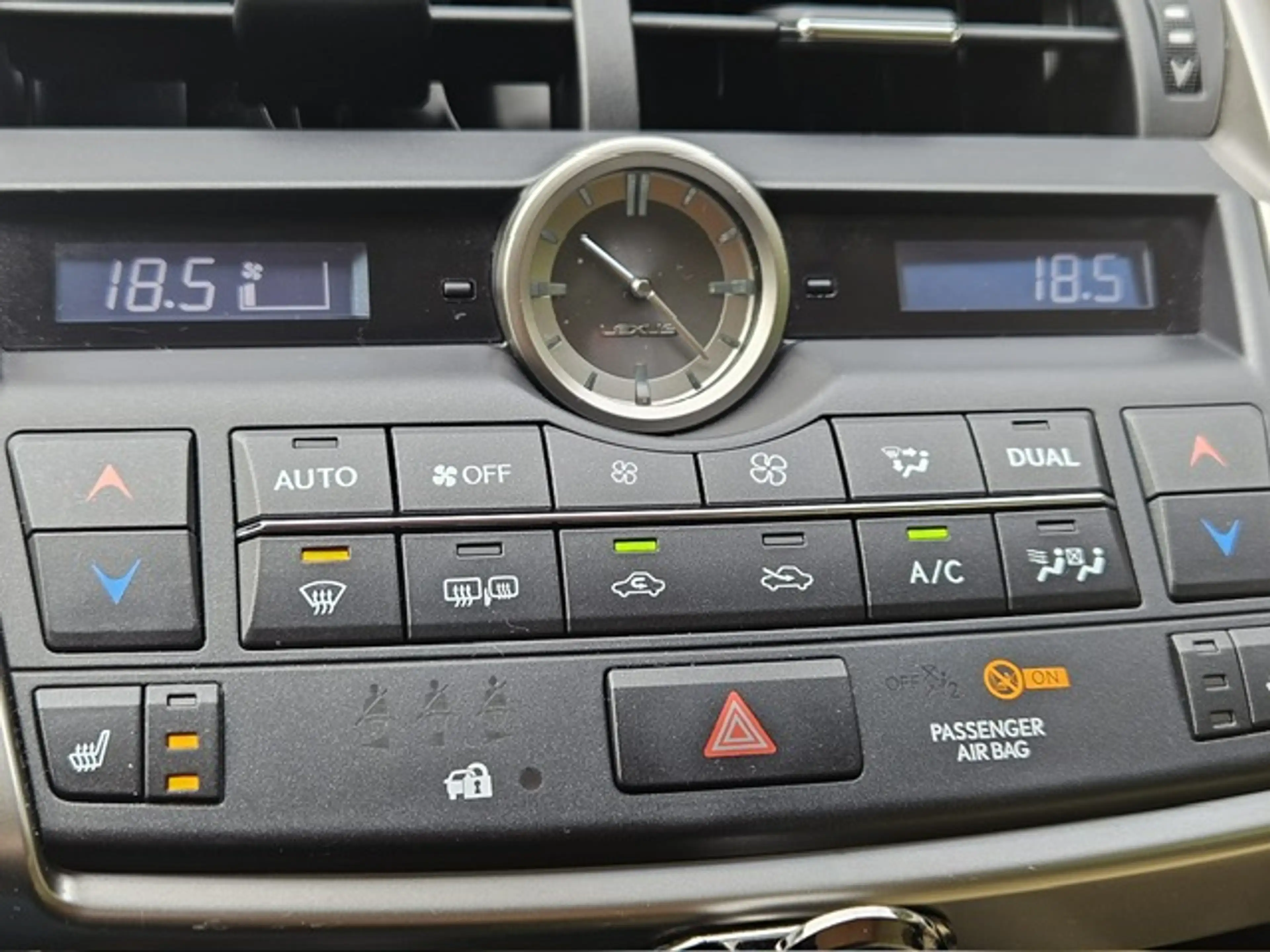 Lexus NX 300h 25th Edition NL auto — photo 17