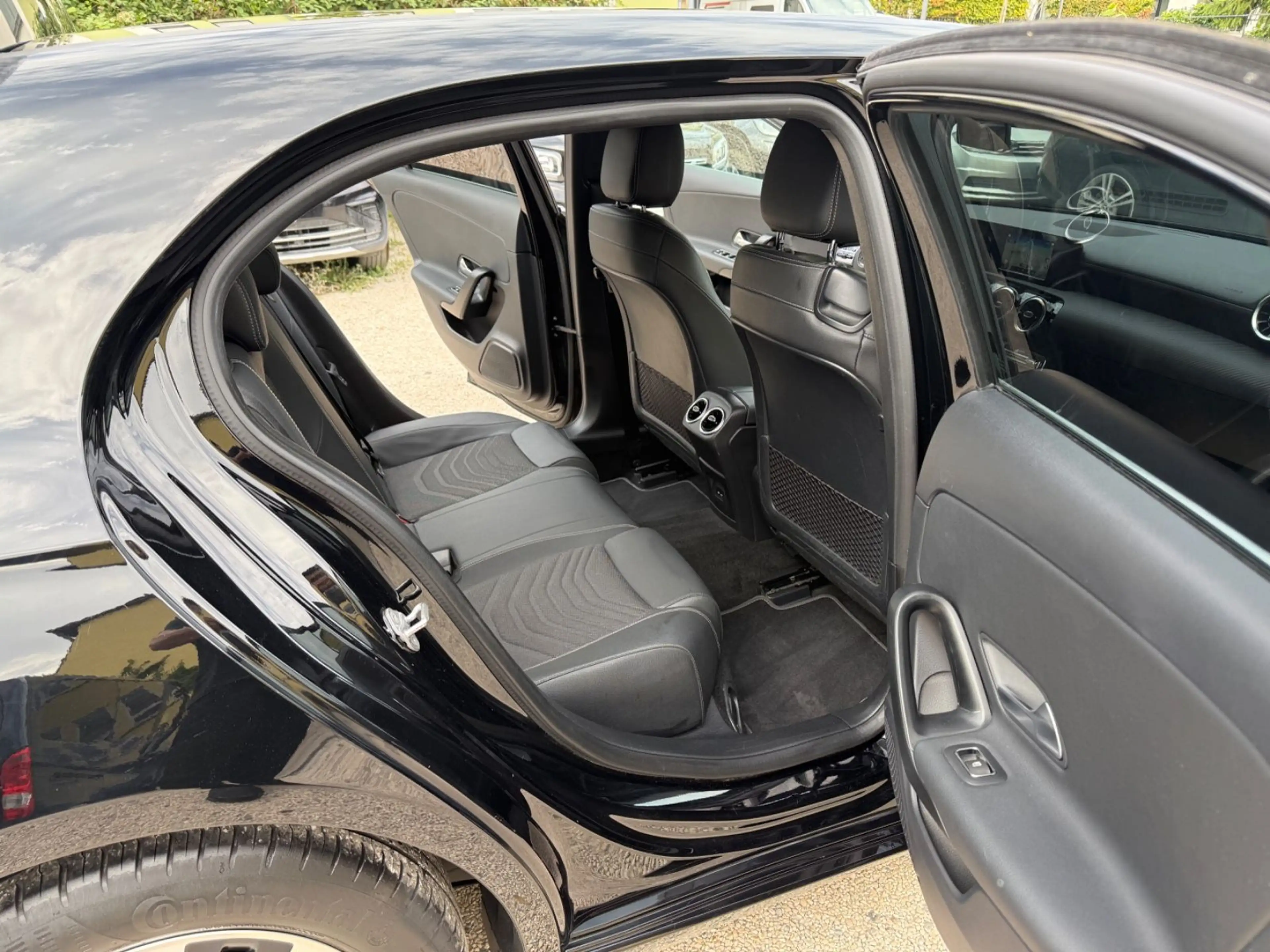 Mercedes-Benz A 200 A200d Style Leder Navi 1.Hand PDC — photo 15