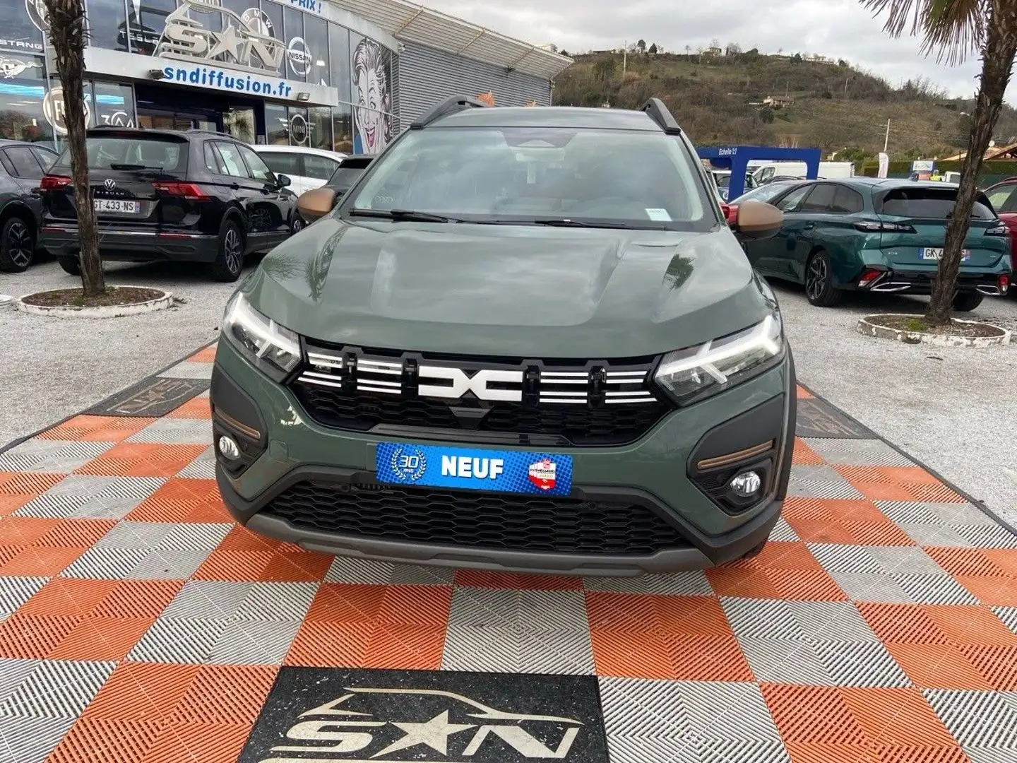 Dacia Jogger TCe 110 SL EXTREME + PACK NAVIGATION \u0026amp;amp Zöld - 2