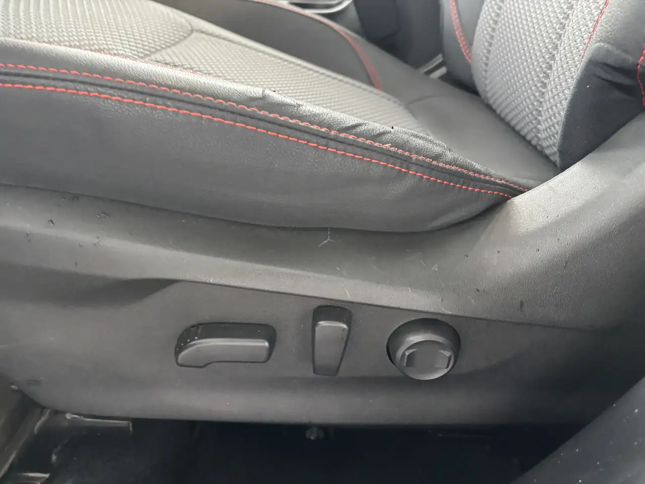 Subaru Forester снимка Subaru Forester