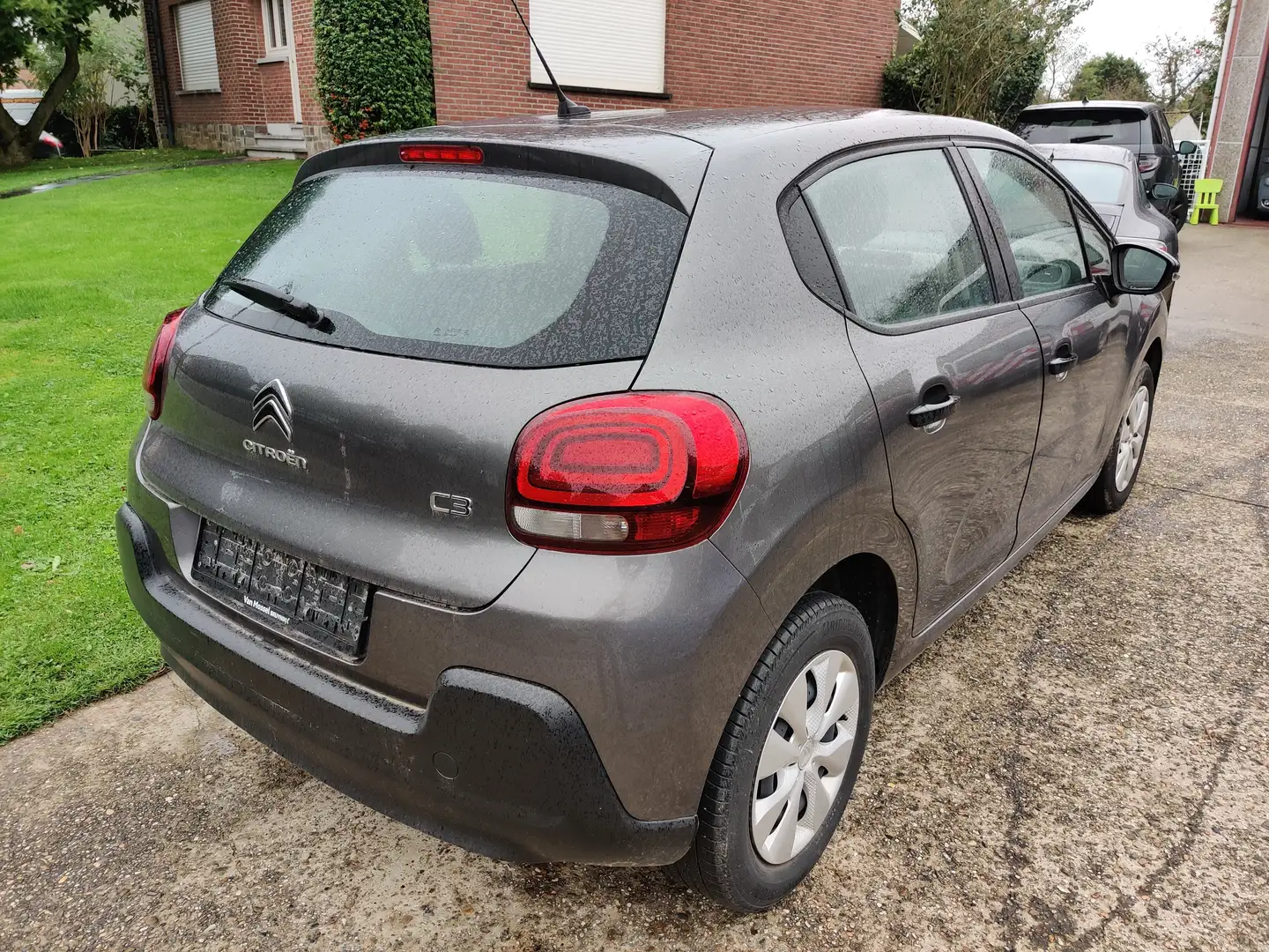 Citroen C3 1.2i  Live S Gris - 2