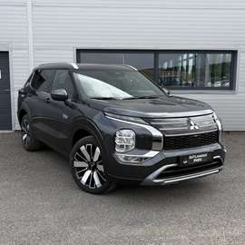 2.4 MIVEC PHEV 306 4WD Instyle%2B