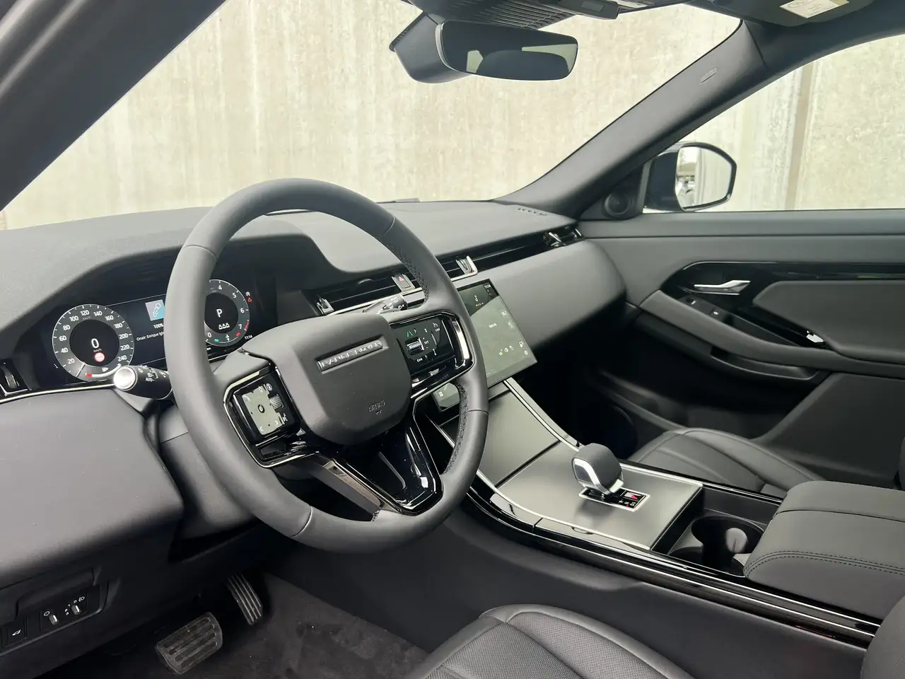 Land Rover Range Rover Evoque 2026 — фото 14