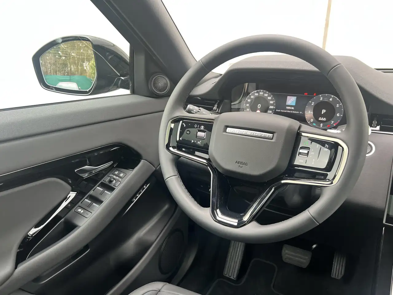 Land Rover Range Rover Evoque 2026 — фото 9