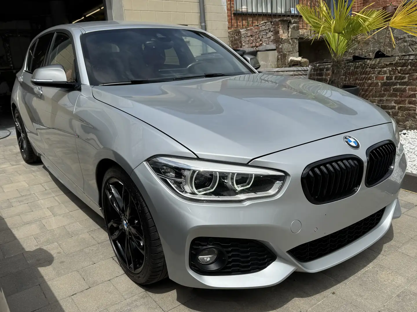 BMW 118 dA Pack M edition Gris - 1
