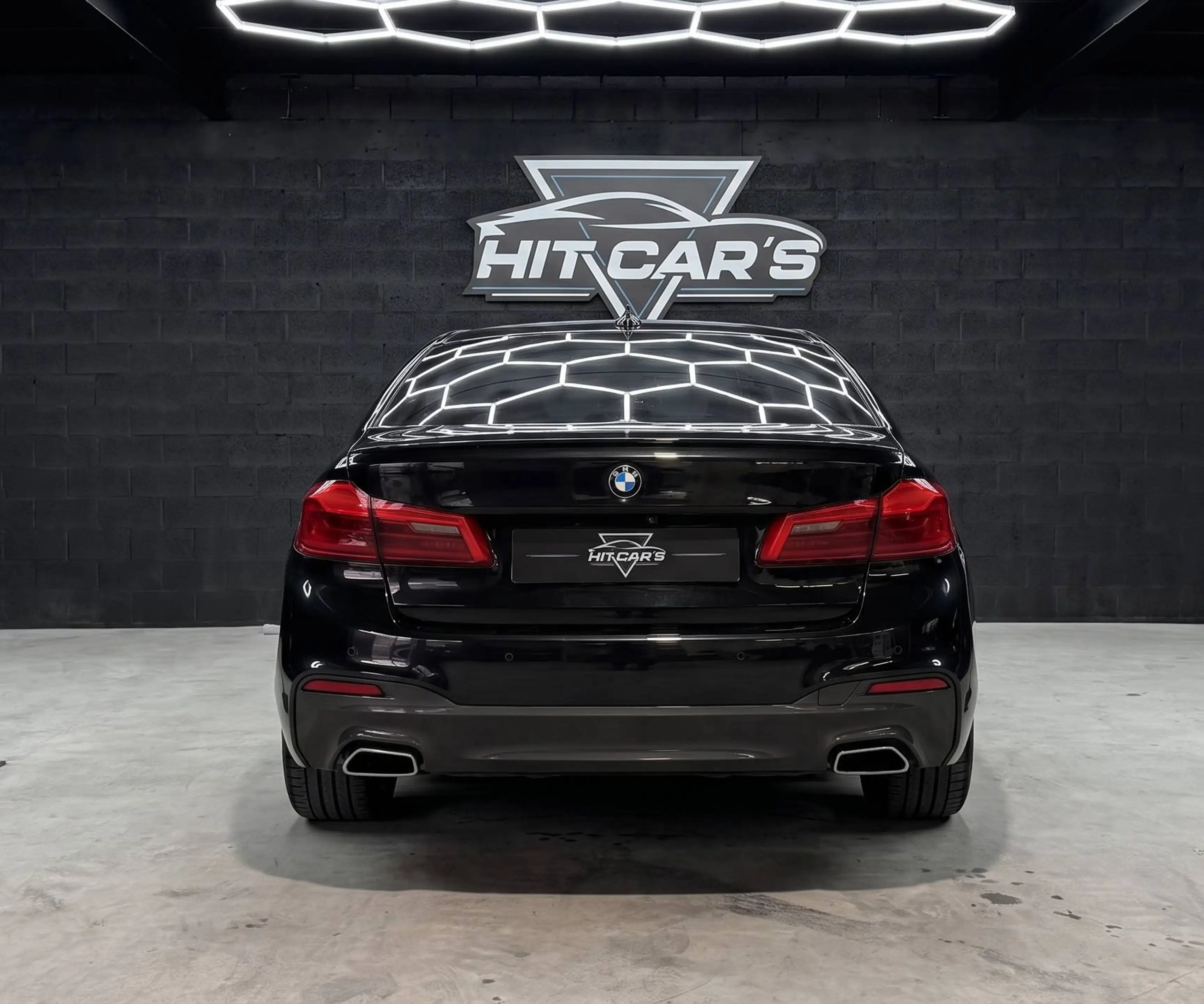 BMW 520 FULL PACK M / SHADOW - LINE / 1ère MAIN / FULL BLACK / CUIR — photo 5