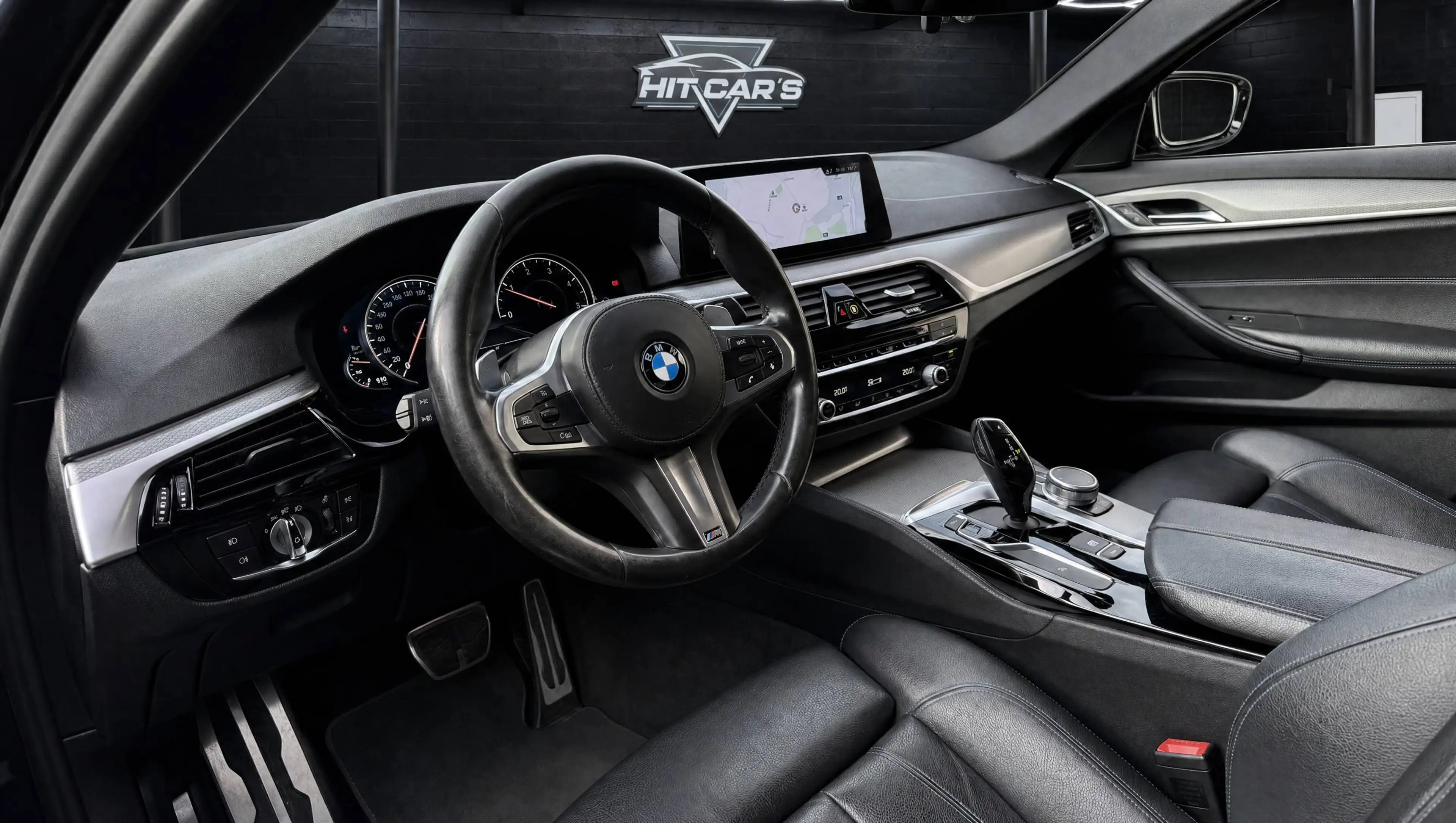 BMW 520 FULL PACK M / SHADOW - LINE / 1ère MAIN / FULL BLACK / CUIR — photo 8