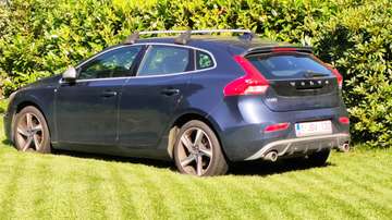 V40 2.0 D4 Kinetic R-Design