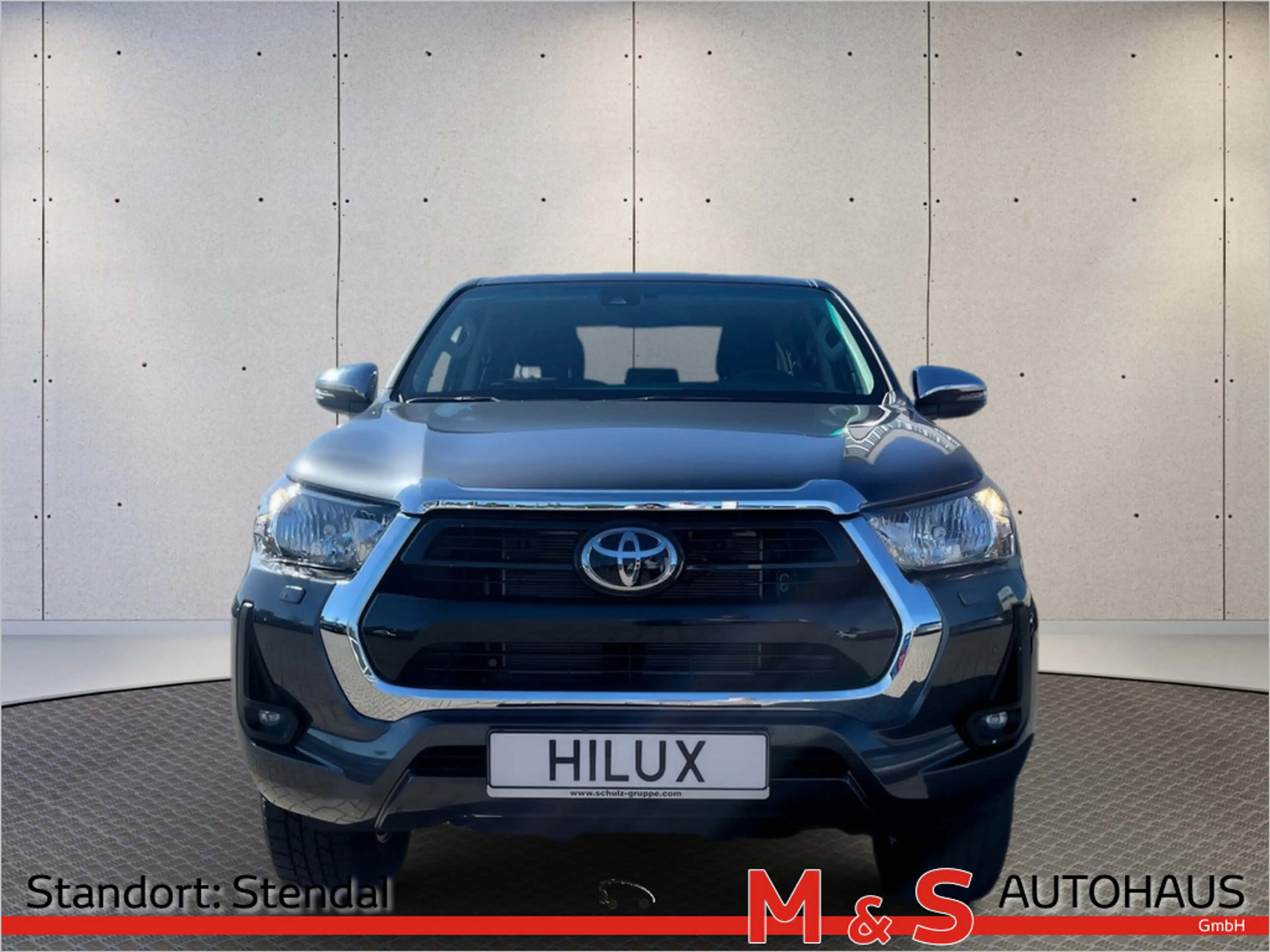 Toyota Hilux 2.8 Double Cab Comfort 4x4 KAMERA NAVI — photo 2