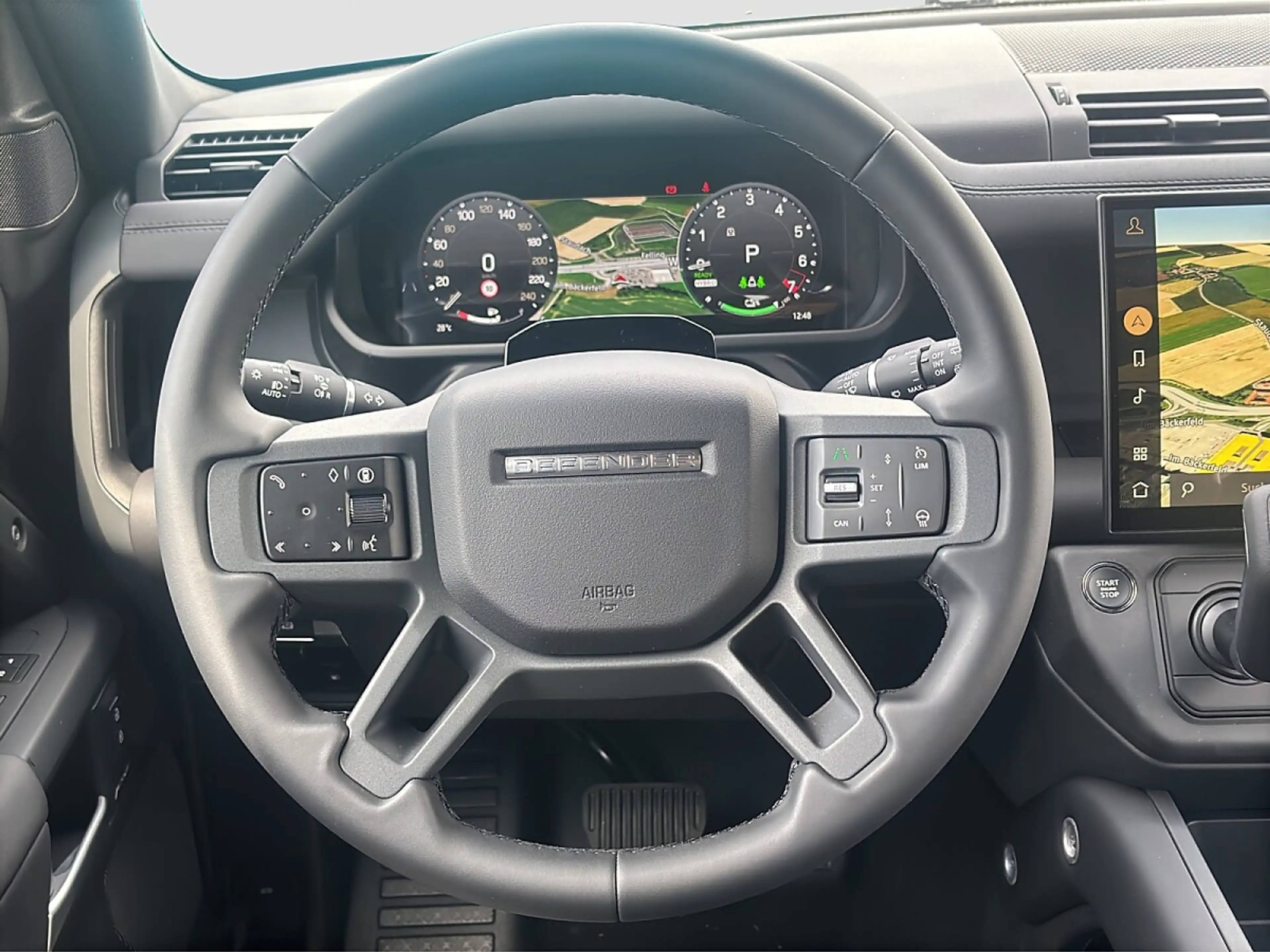 Land Rover Defender 110 P300e PHEV AWD X-Dynamic SE Aut. Momentum E... — photo 13