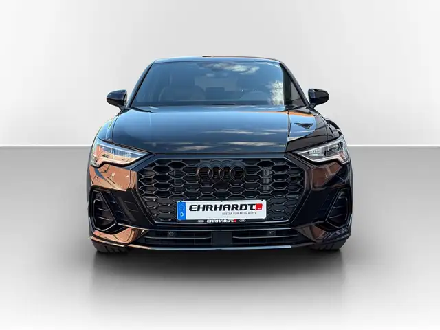 Audi Q3 view 2