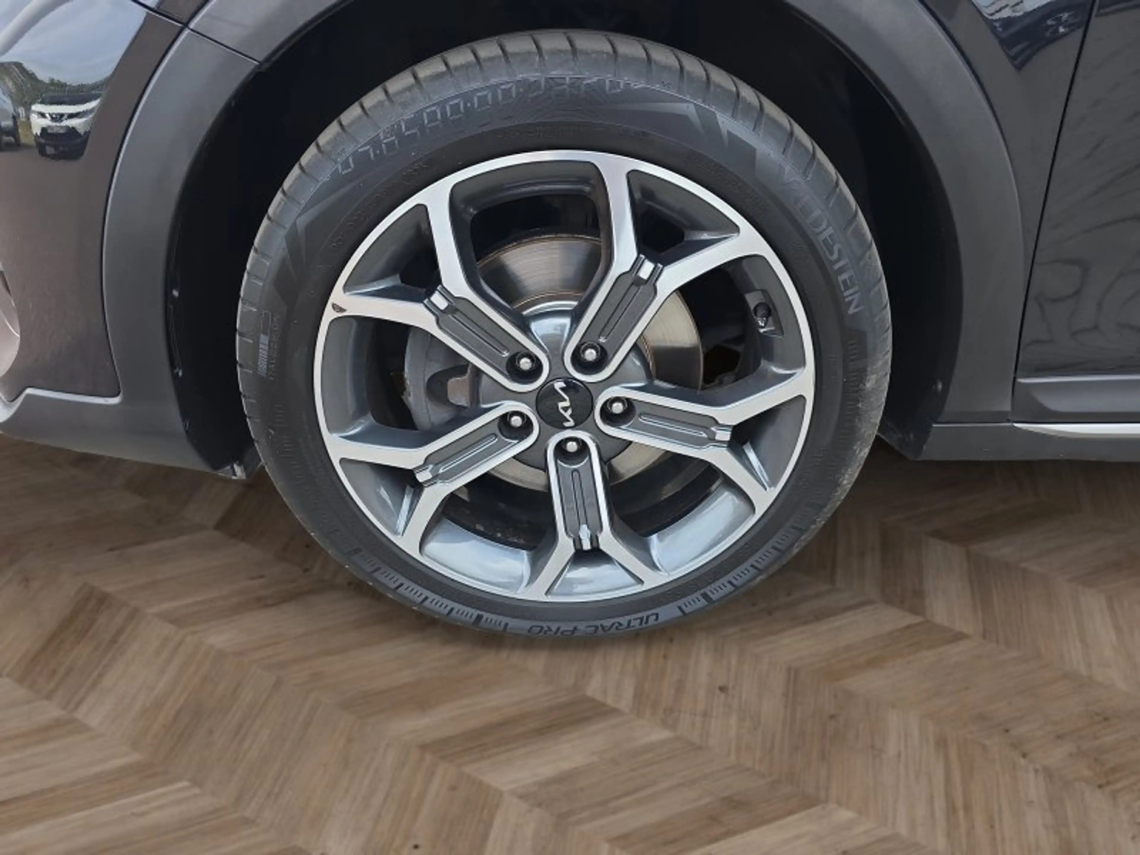 Kia XCeed 1.5 T-GDI DCT aAHK/8*Alu/Voll-LED/Navi/Winterp. — photo 14