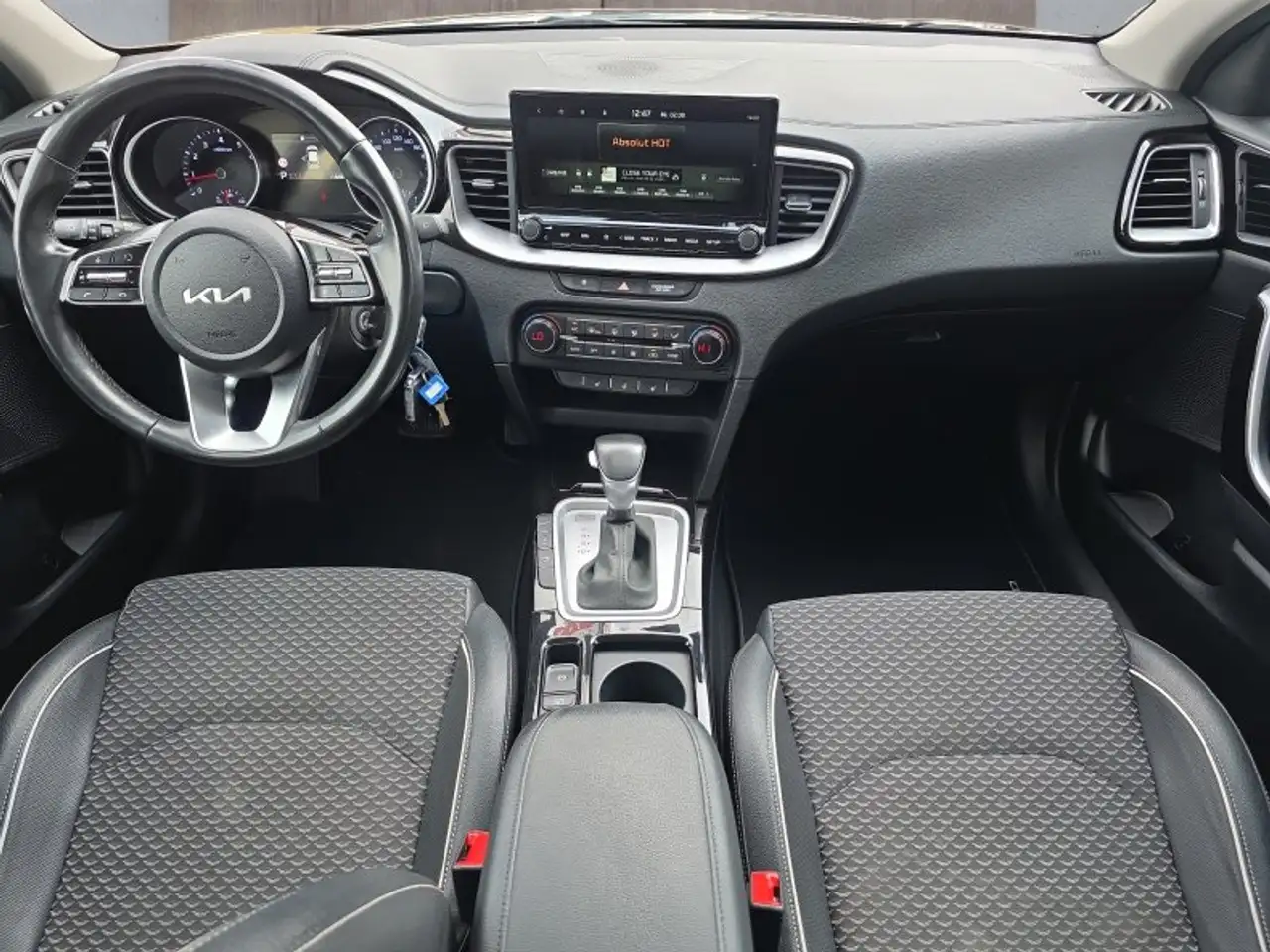 Kia X Ceed 1.5 T-GDI DCT aAHK/8*Alu/Voll-LED/Navi/Winterp., миниатюра 10