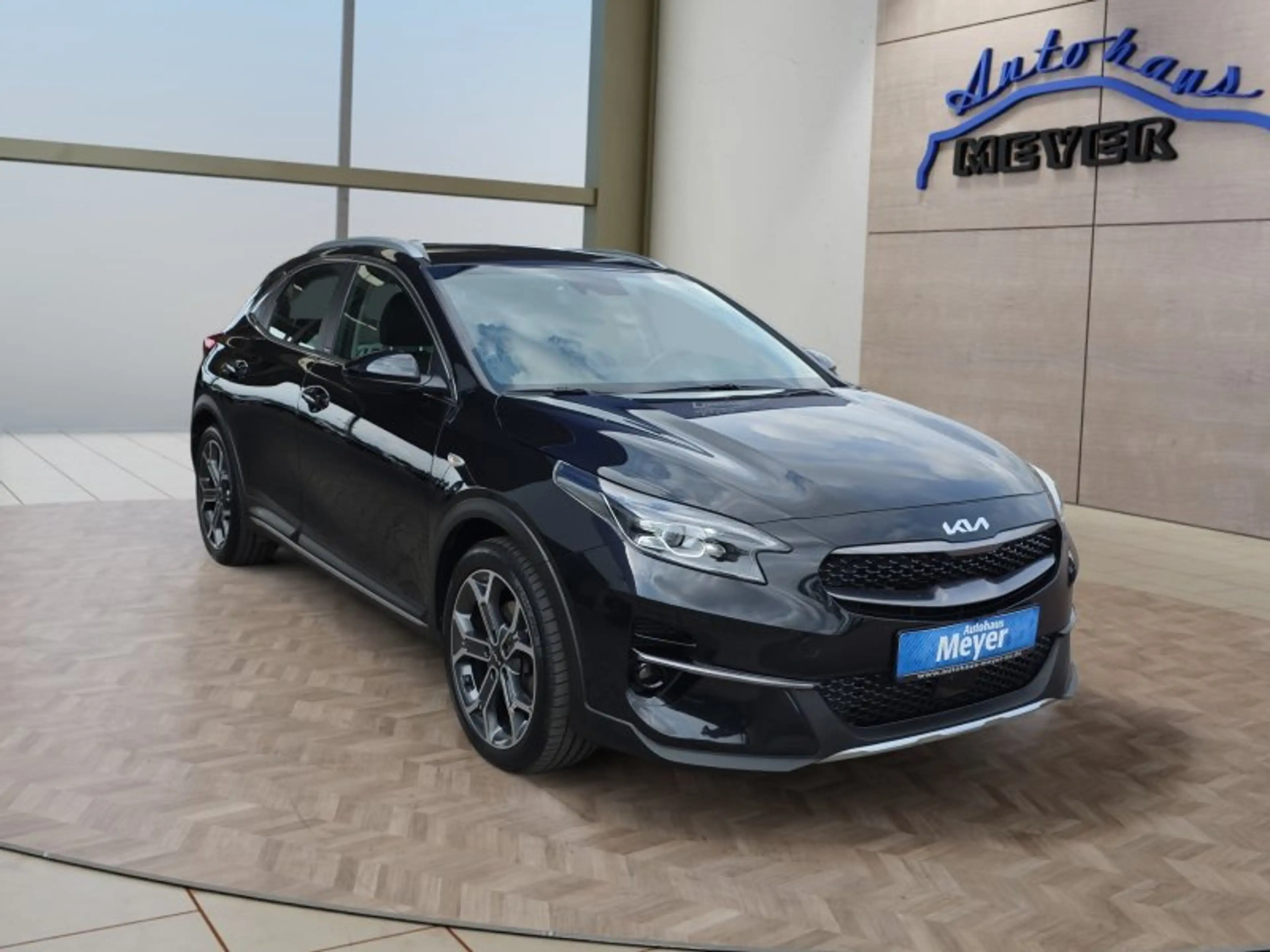 Kia XCeed 1.5 T-GDI DCT aAHK/8*Alu/Voll-LED/Navi/Winterp. — photo 7