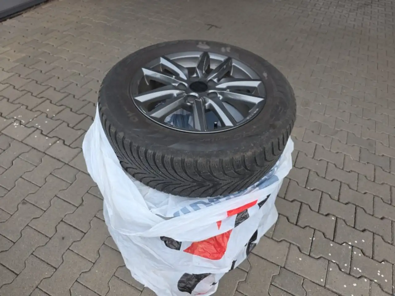 Kia X Ceed 1.5 T-GDI DCT aAHK/8*Alu/Voll-LED/Navi/Winterp., миниатюра 18