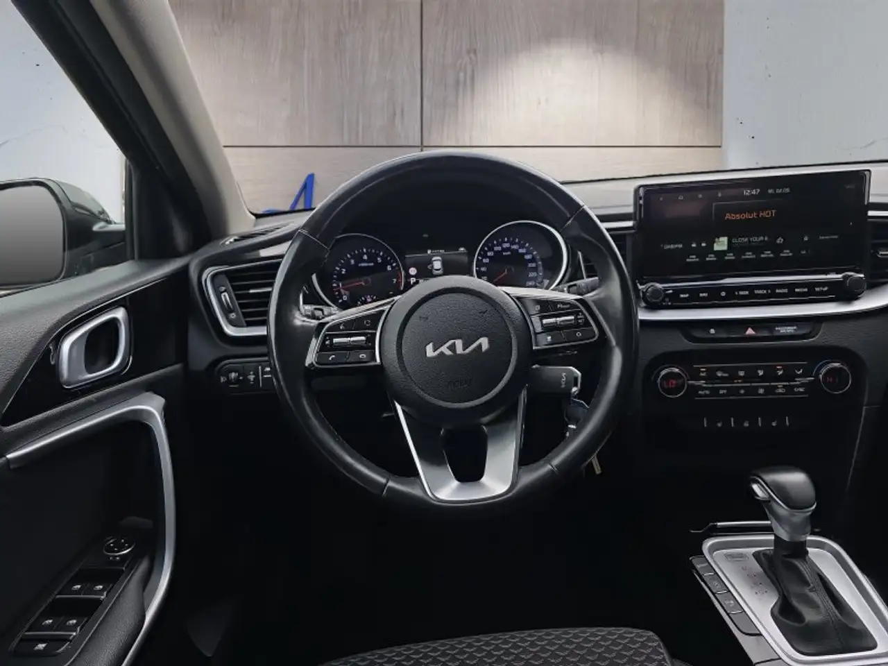 Kia X Ceed 1.5 T-GDI DCT aAHK/8*Alu/Voll-LED/Navi/Winterp., миниатюра 12