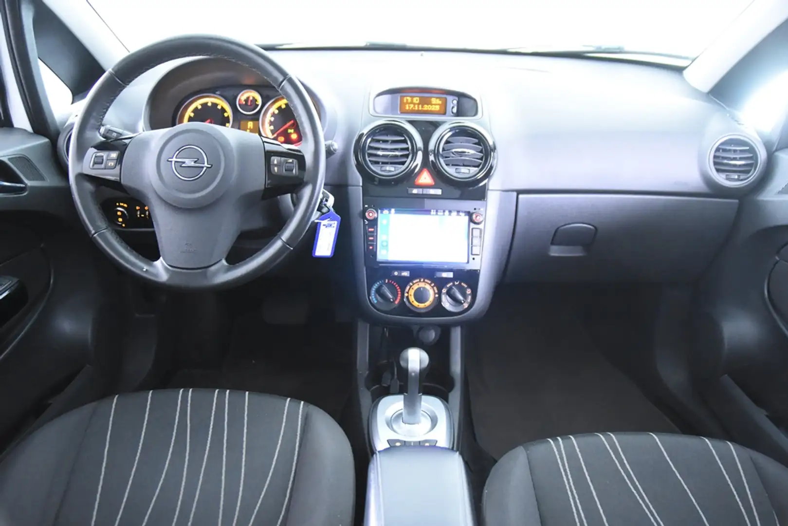 Opel Corsa 1.2-16V '111' Edition *Automaat*MEENEEMPRIJS* Wit - 2