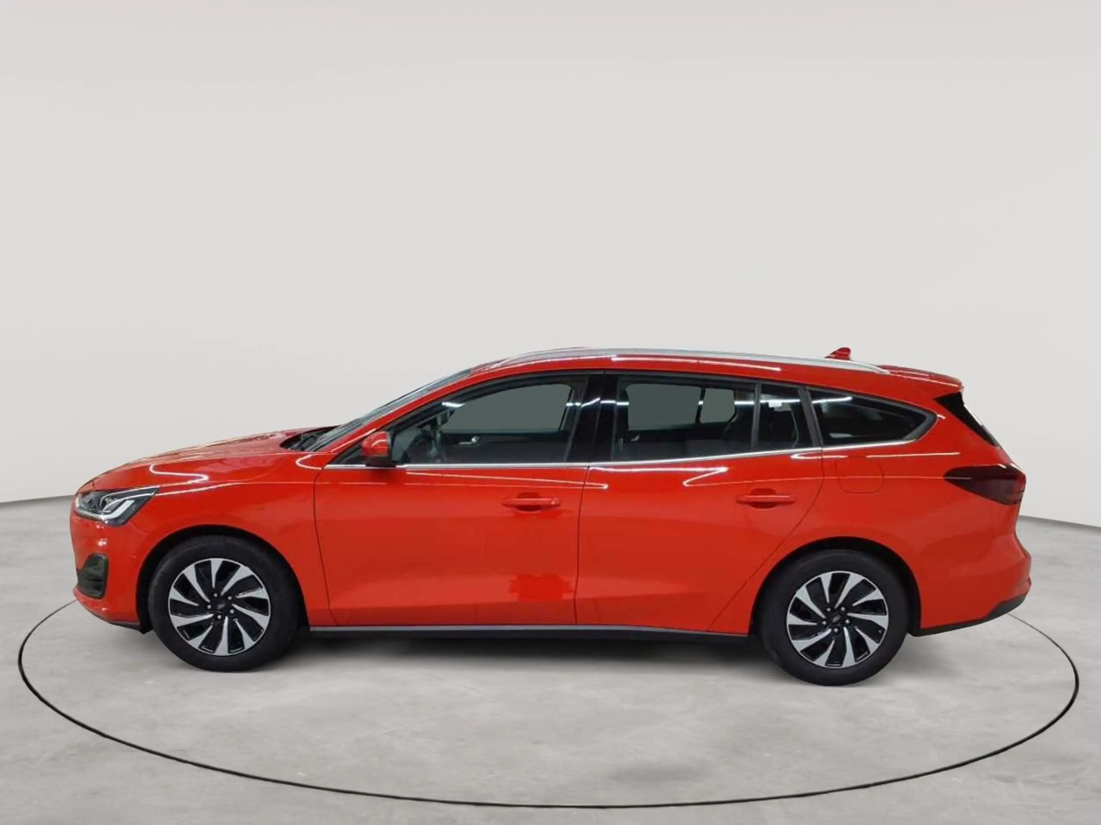 Ford Focus Focus Turnier 1.5 EcoBlue TITANIUM STYLE — photo 6