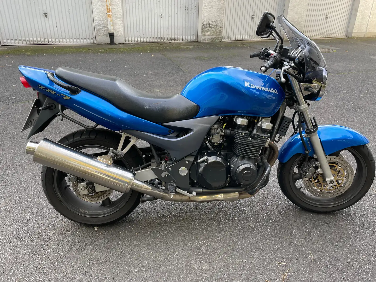 Kawasaki ZR 750 ZR-7 Modrá - 2