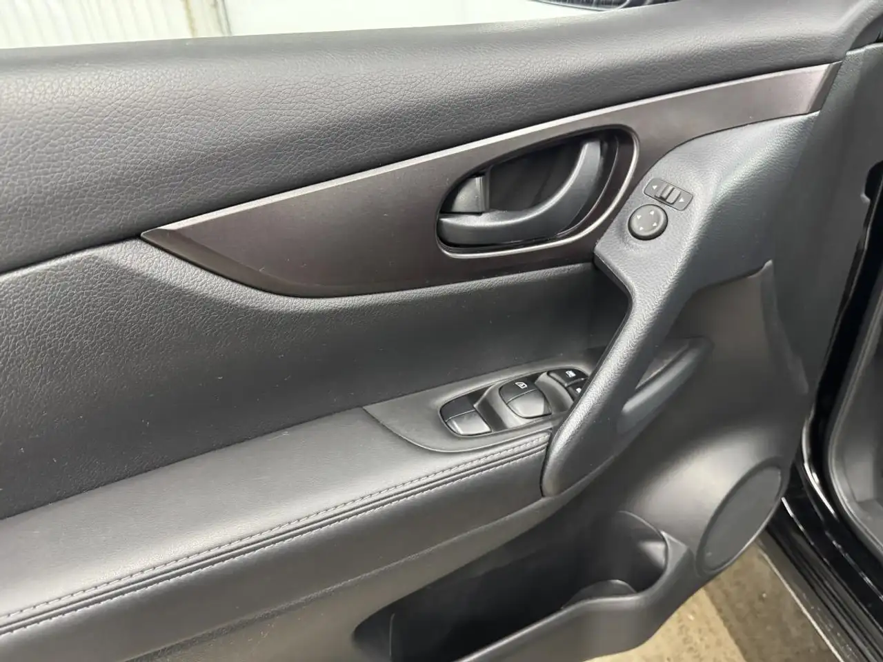 Nissan Qashqai снимка Nissan Qashqai