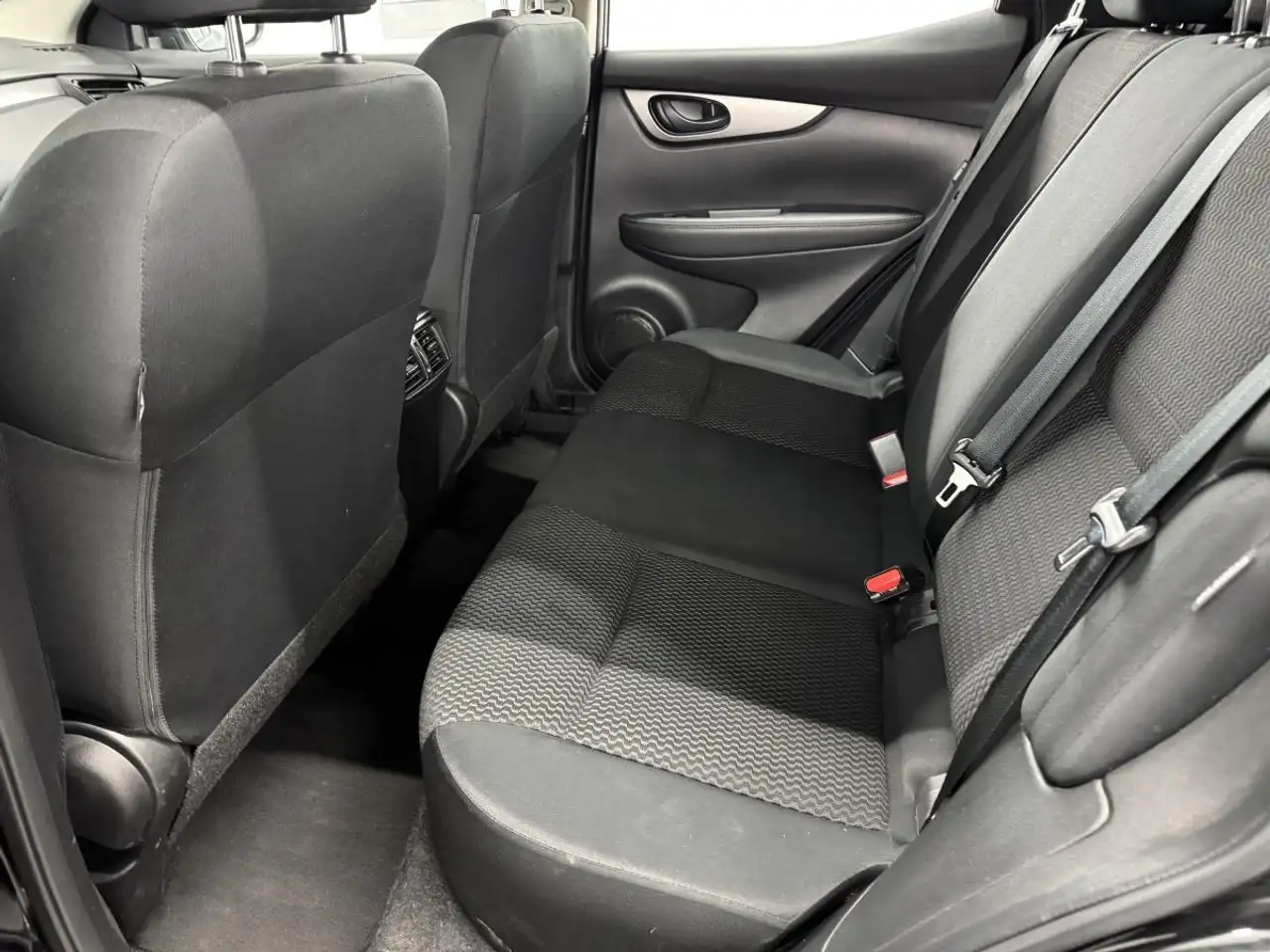 Nissan Qashqai снимка Nissan Qashqai