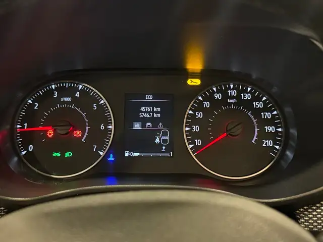 Dacia Sandero view 11