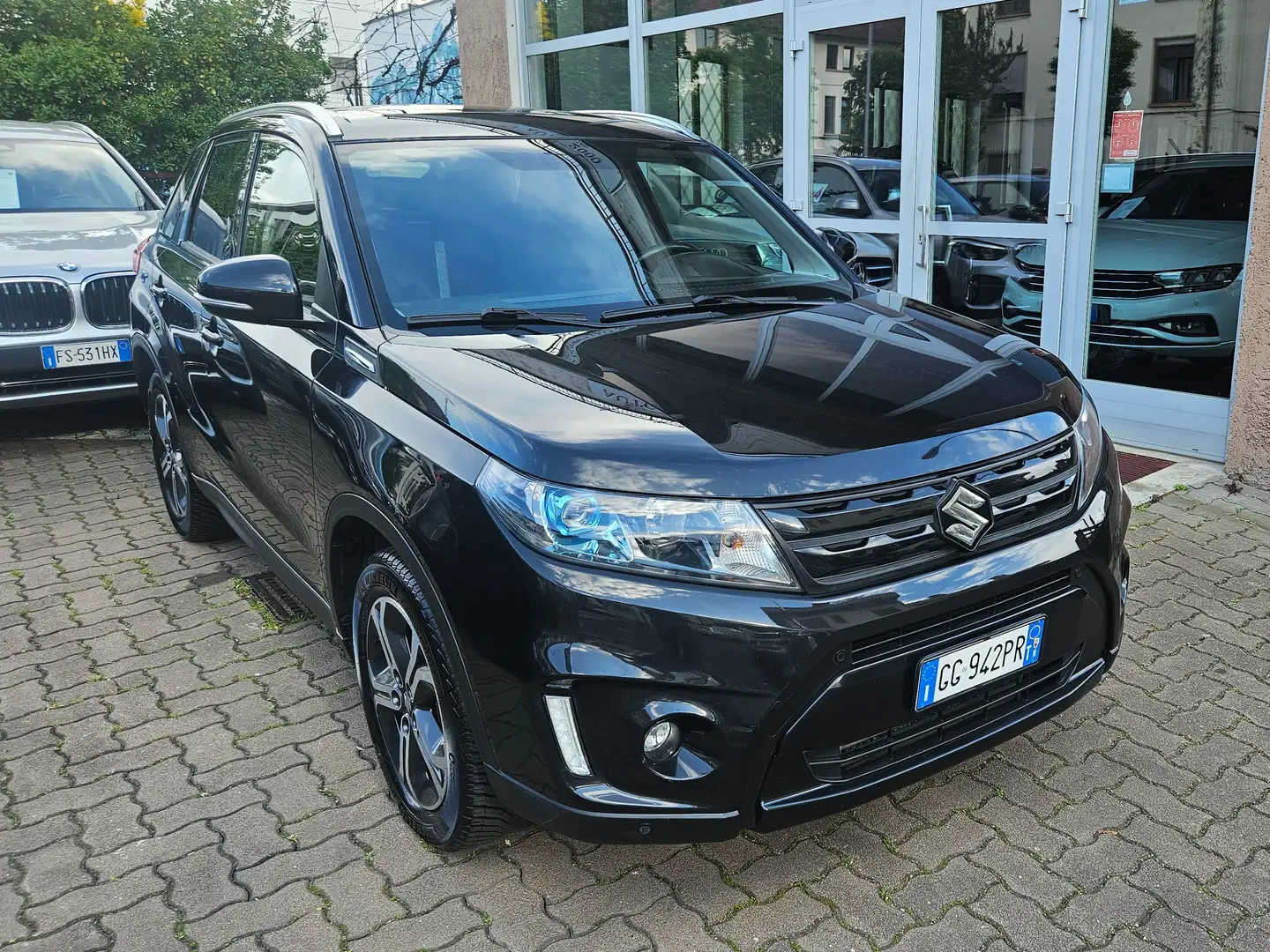 Suzuki Vitara 1.6 ddis V-Top 4x4 ALLGRIP C.AUT.-GANCIO-TETTO Nero - 1