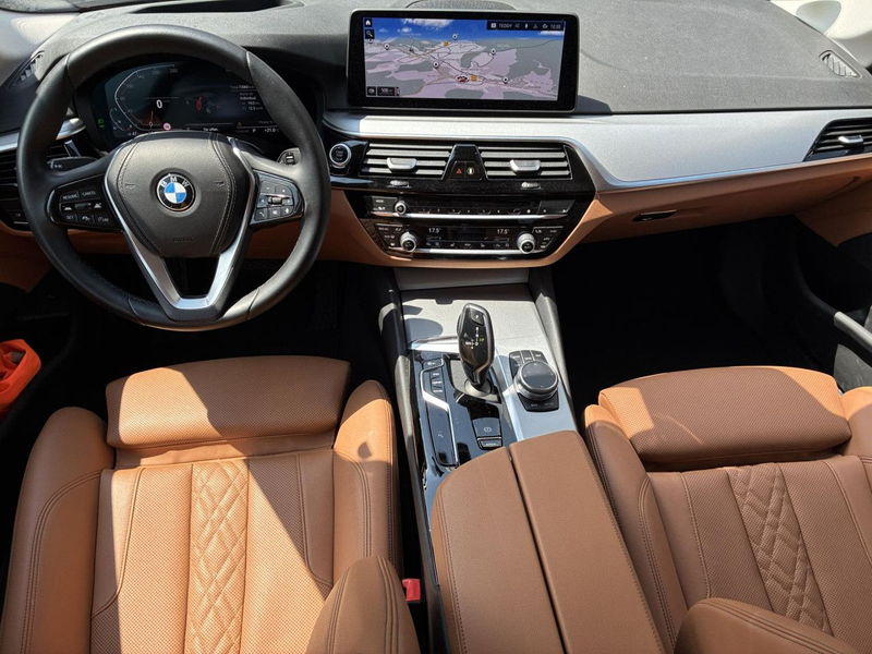 BMW 530 i xDr Sports.HUD ACC Laser Kamera Komfz.HiFi — photo 13