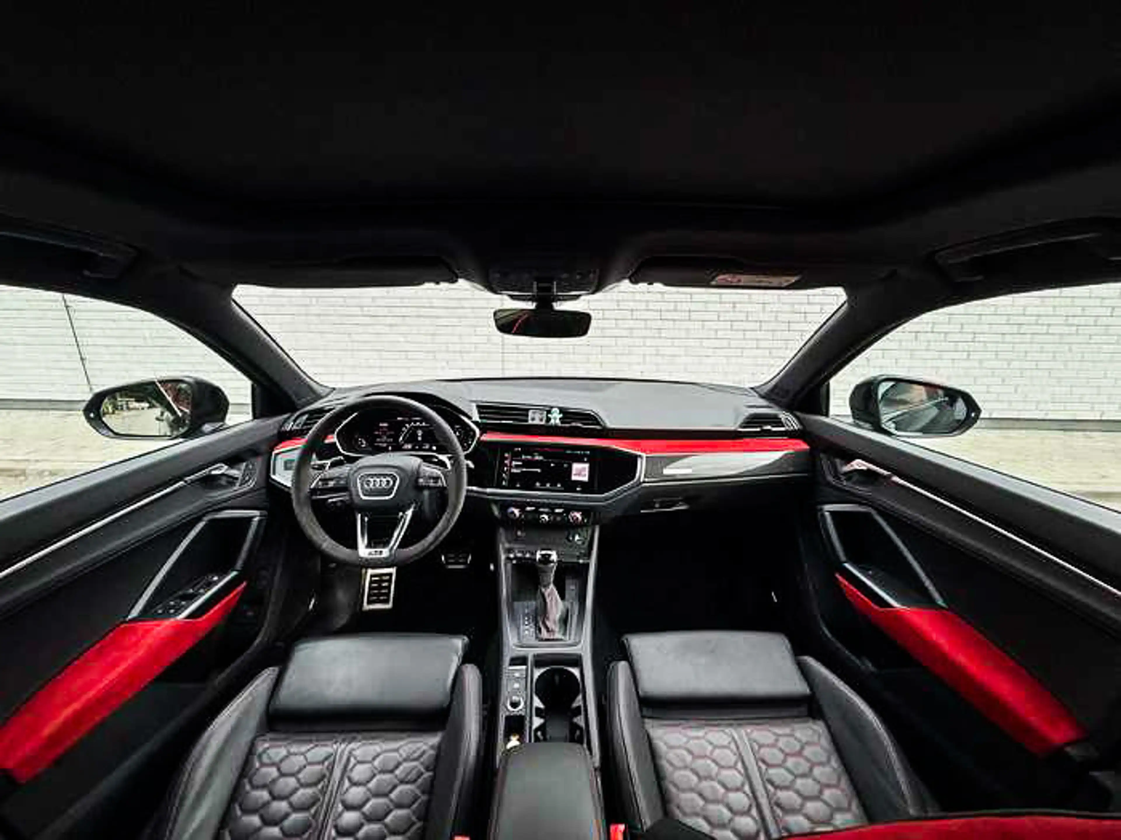 Audi RS Q3 PANO*360*Laneassist*Adaptive*Matrix*Keyless*… — photo 9