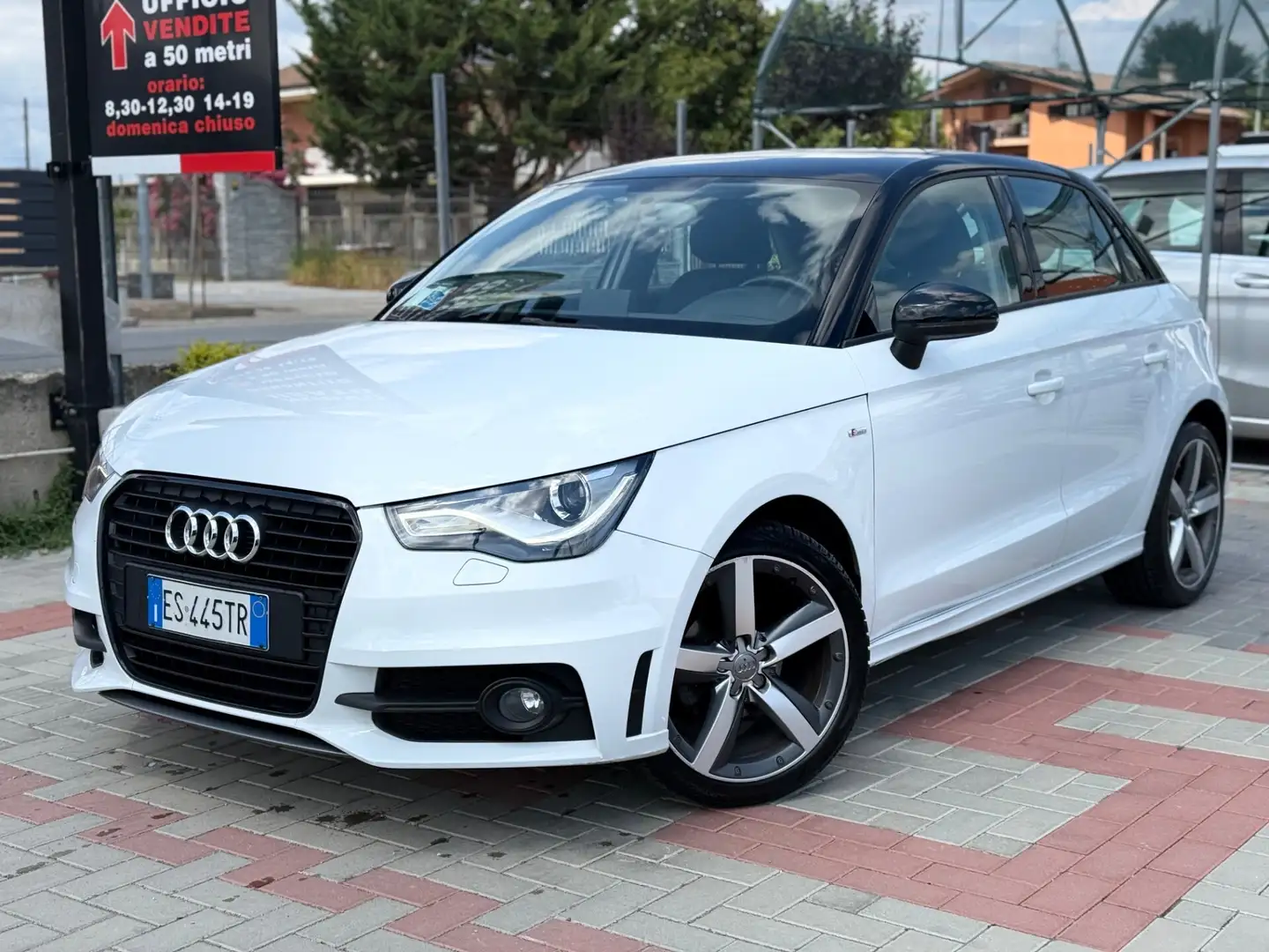 Audi A1 A1 1.2 TFSI S line edition plus Wit - 2