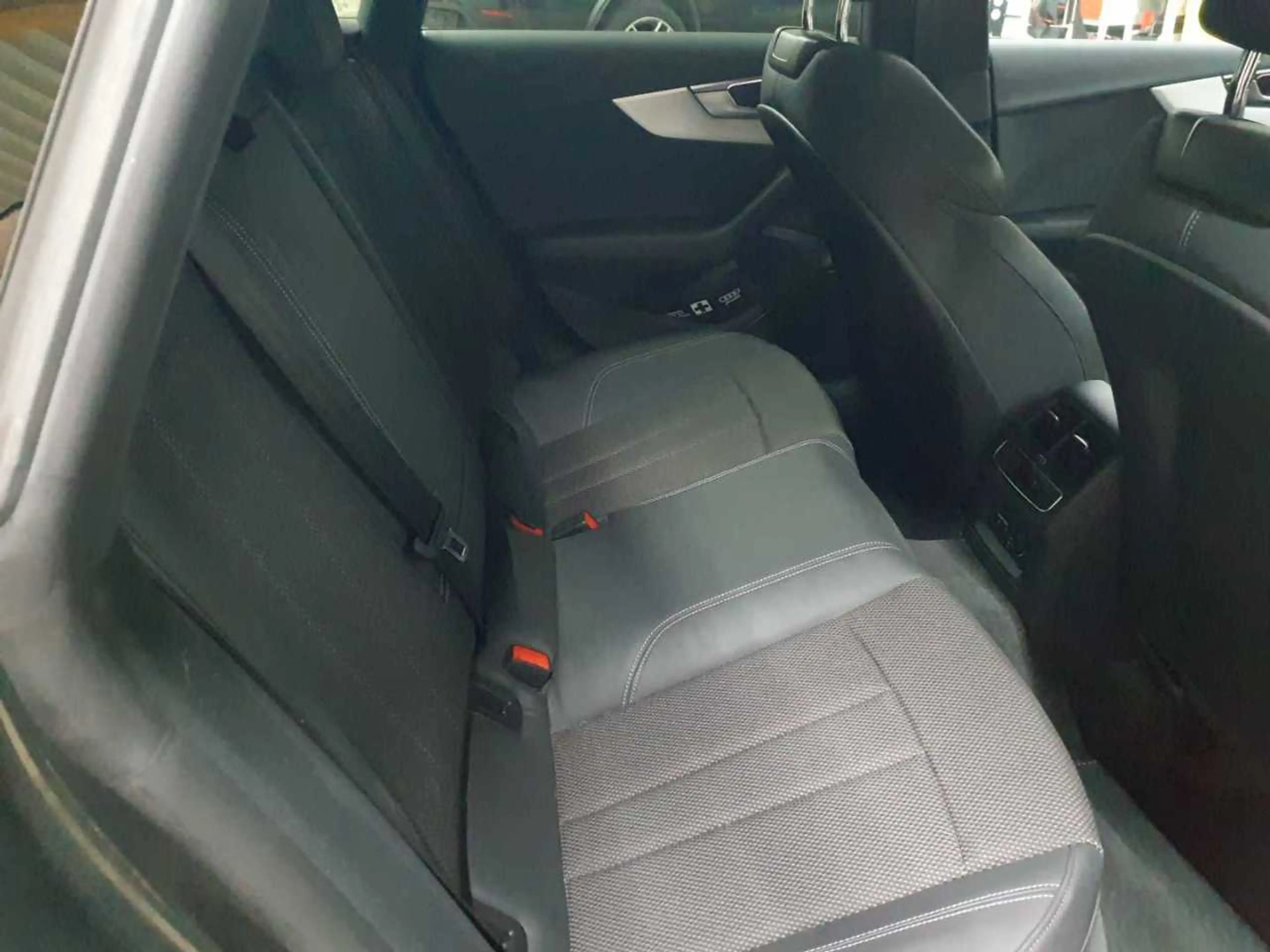 Audi A5 A5 Sportback 40 TDI quattro S tronic S line — photo 14