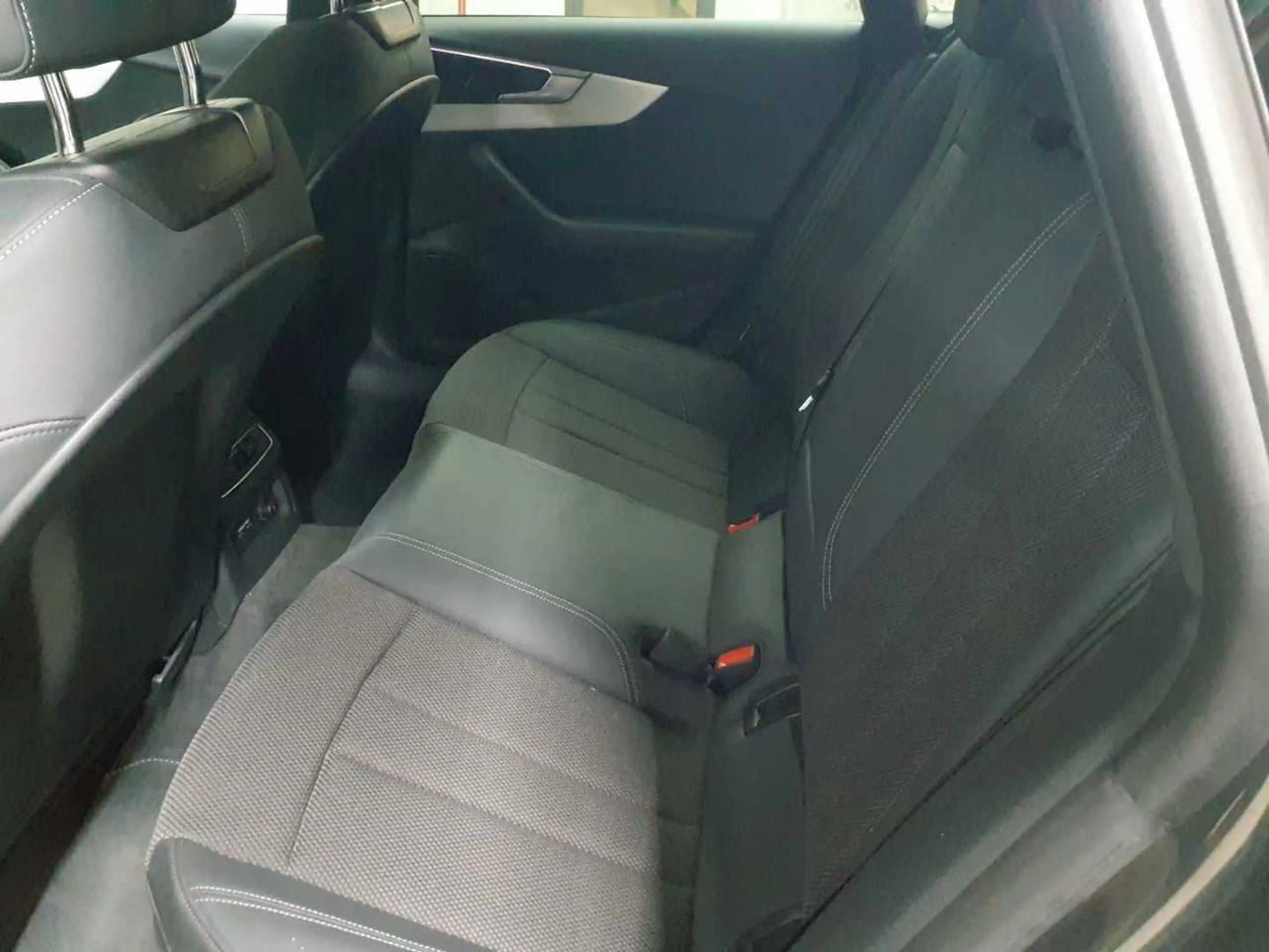 Audi A5 A5 Sportback 40 TDI quattro S tronic S line — photo 13