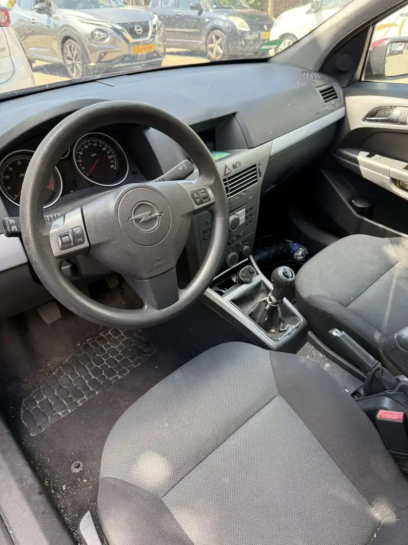 Opel Astra TE KOOP OPEL ASTRA 1.4 Rood - 2