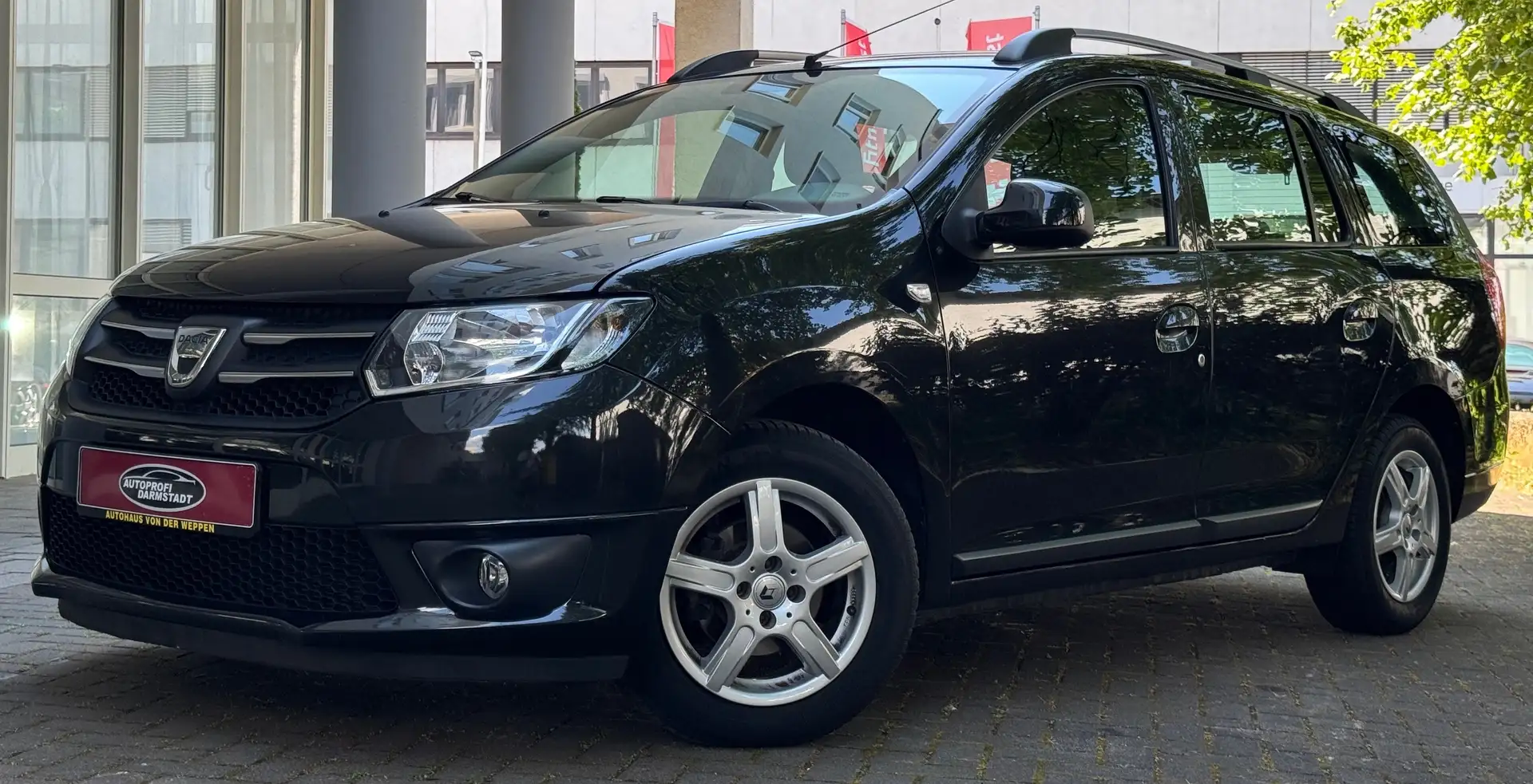 Dacia Logan TÜV AU NEU*KLIMA*PDC*Prestige*NAVIGATION*LPG Schwarz - 1