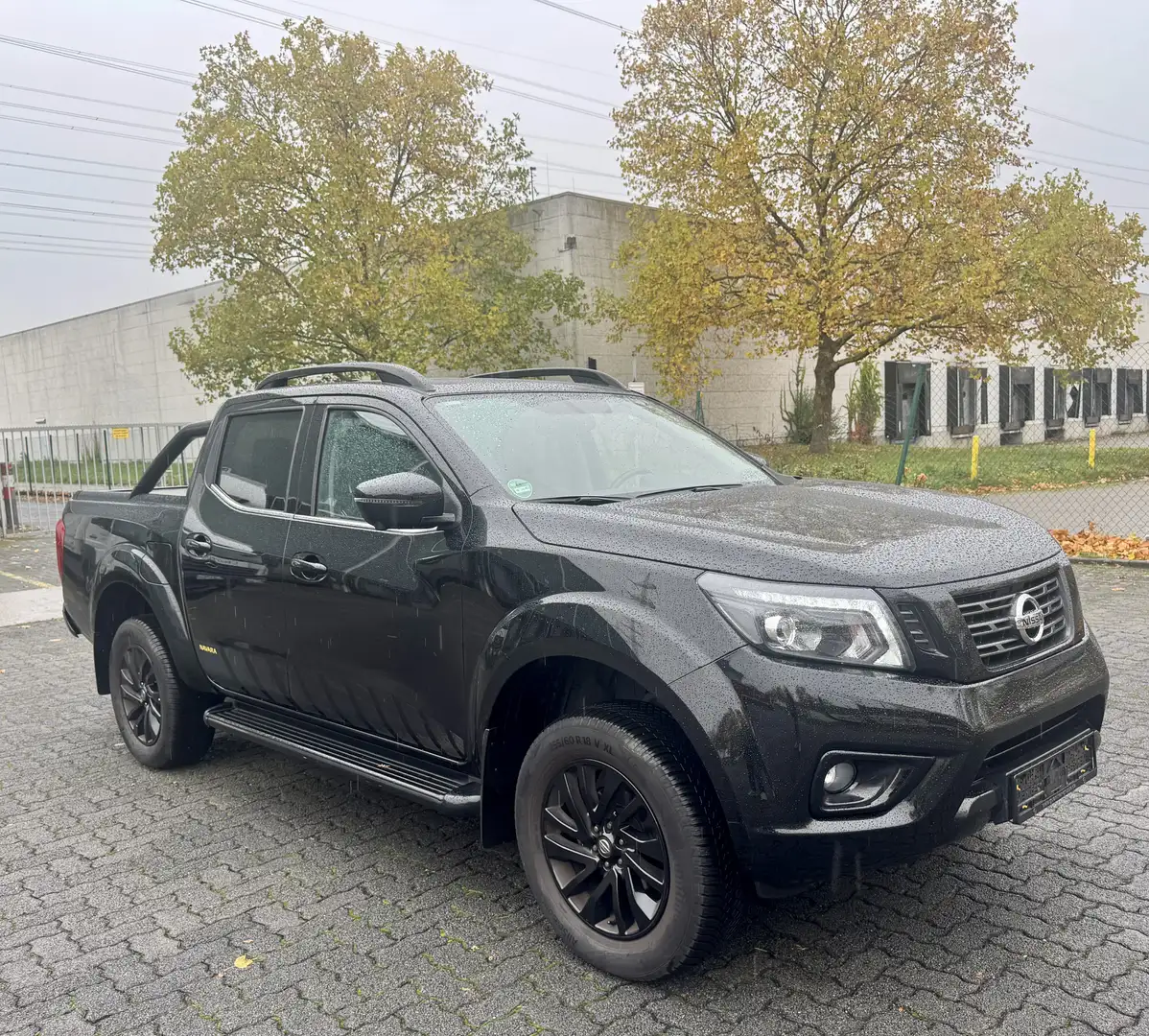 Nissan Navara N-Guard Double Cab 4x4 SCHIEBEDACH Ab3,8% Zins Noir - 1