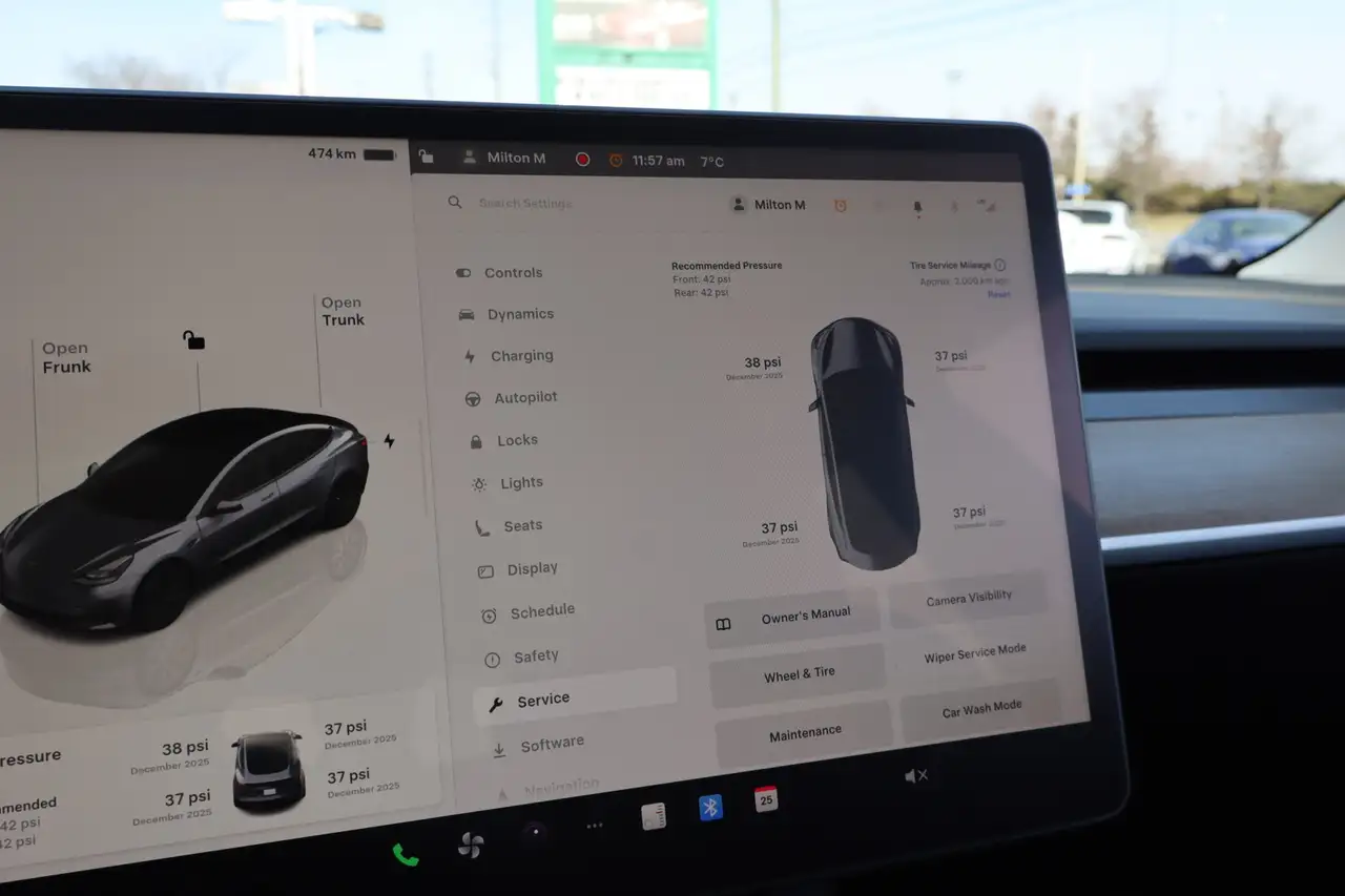 Tesla Model 3 fotografie Tesla Model 3