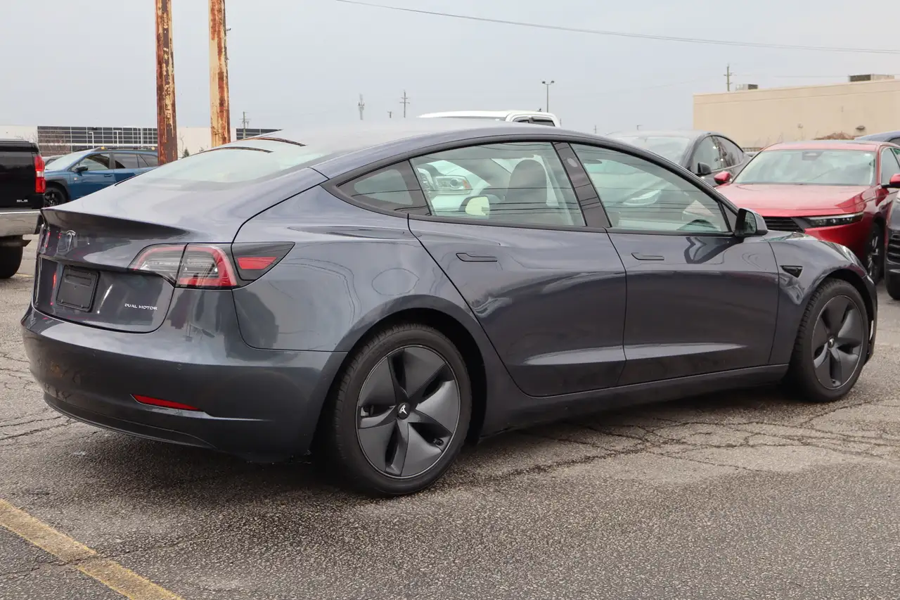Tesla Model 3 fotografie Tesla Model 3